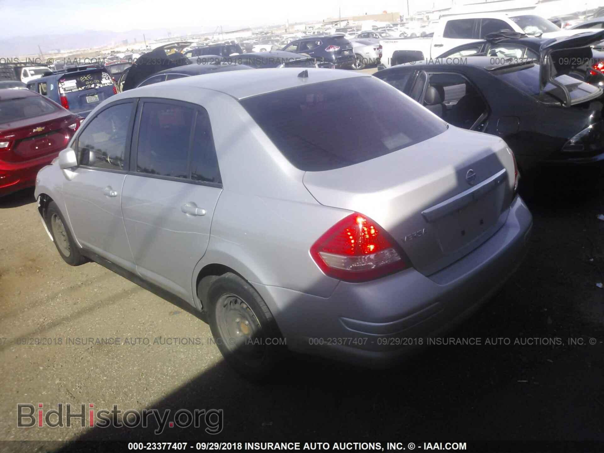 2011 Nissan Versa - VIN: 3N1BC1APXBL458400 - Фото 3
