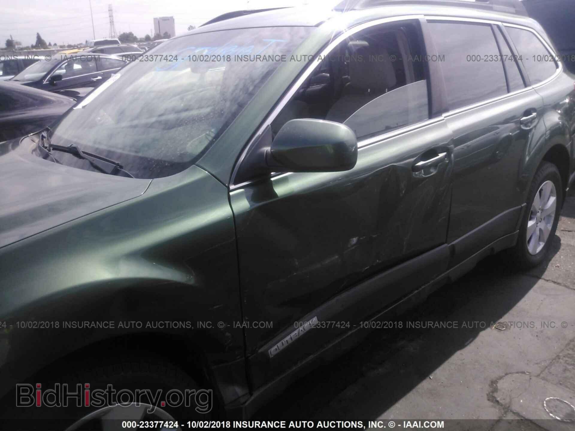 2011 Subaru Outback - VIN: 4S4BRBFC7B3356597 - Photo 6