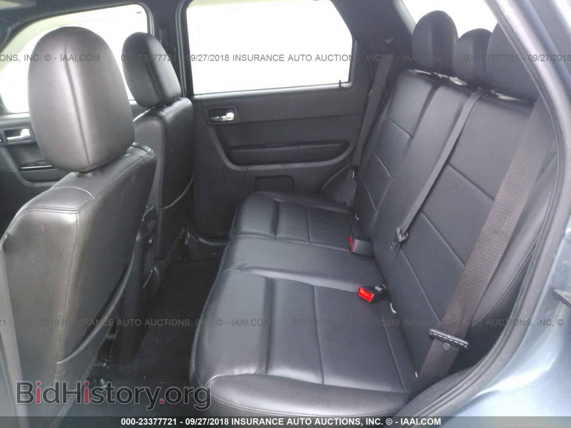 2011 Ford Escape - VIN: 1FMCU9E77BKA20602 - Photo 8