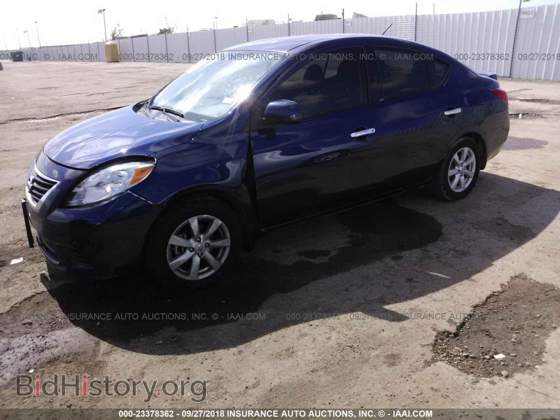 2014 Nissan Versa - VIN: 3N1CN7AP2EL857713 - Фото 2