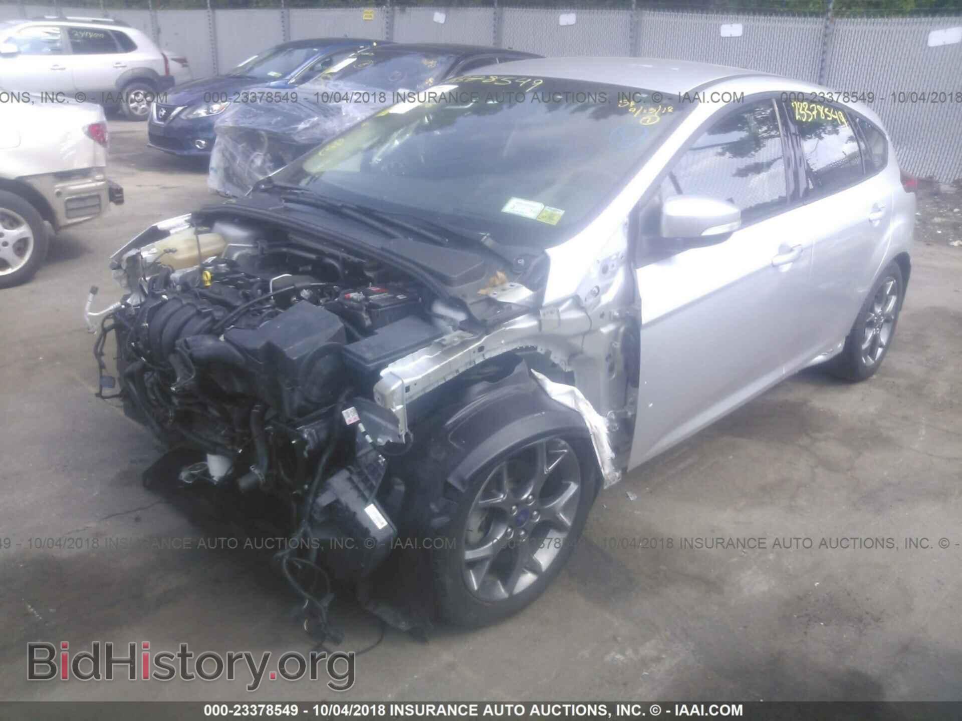 2014 Ford Focus - VIN: 1FADP3K26EL433587 - Фото 2