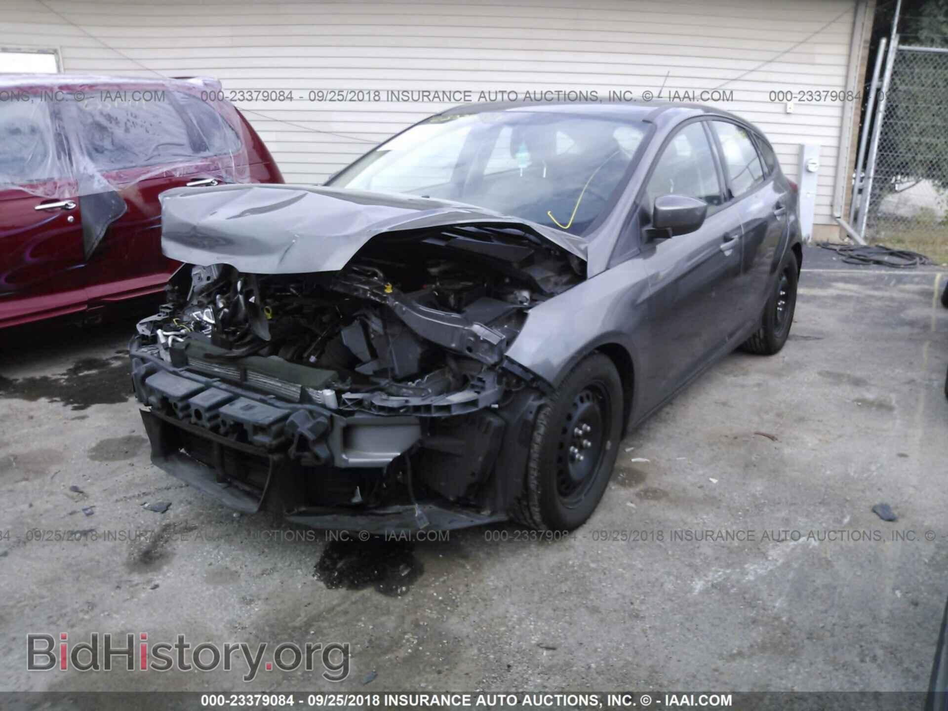 2012 Ford Focus - VIN: 1FAHP3K23CL226802 - Фото 2
