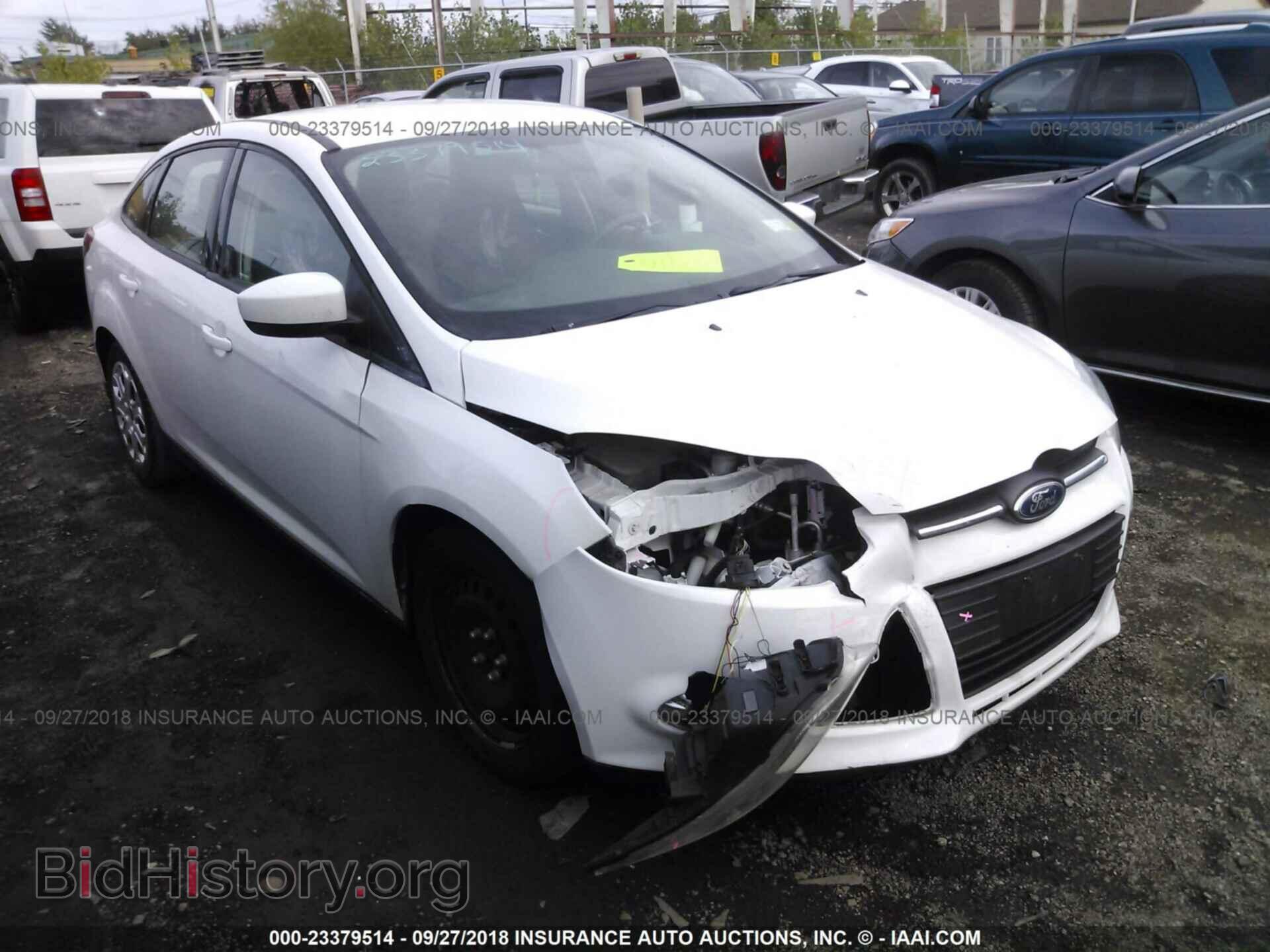 Photo 1FAHP3F24CL299543 - Ford Focus 2012