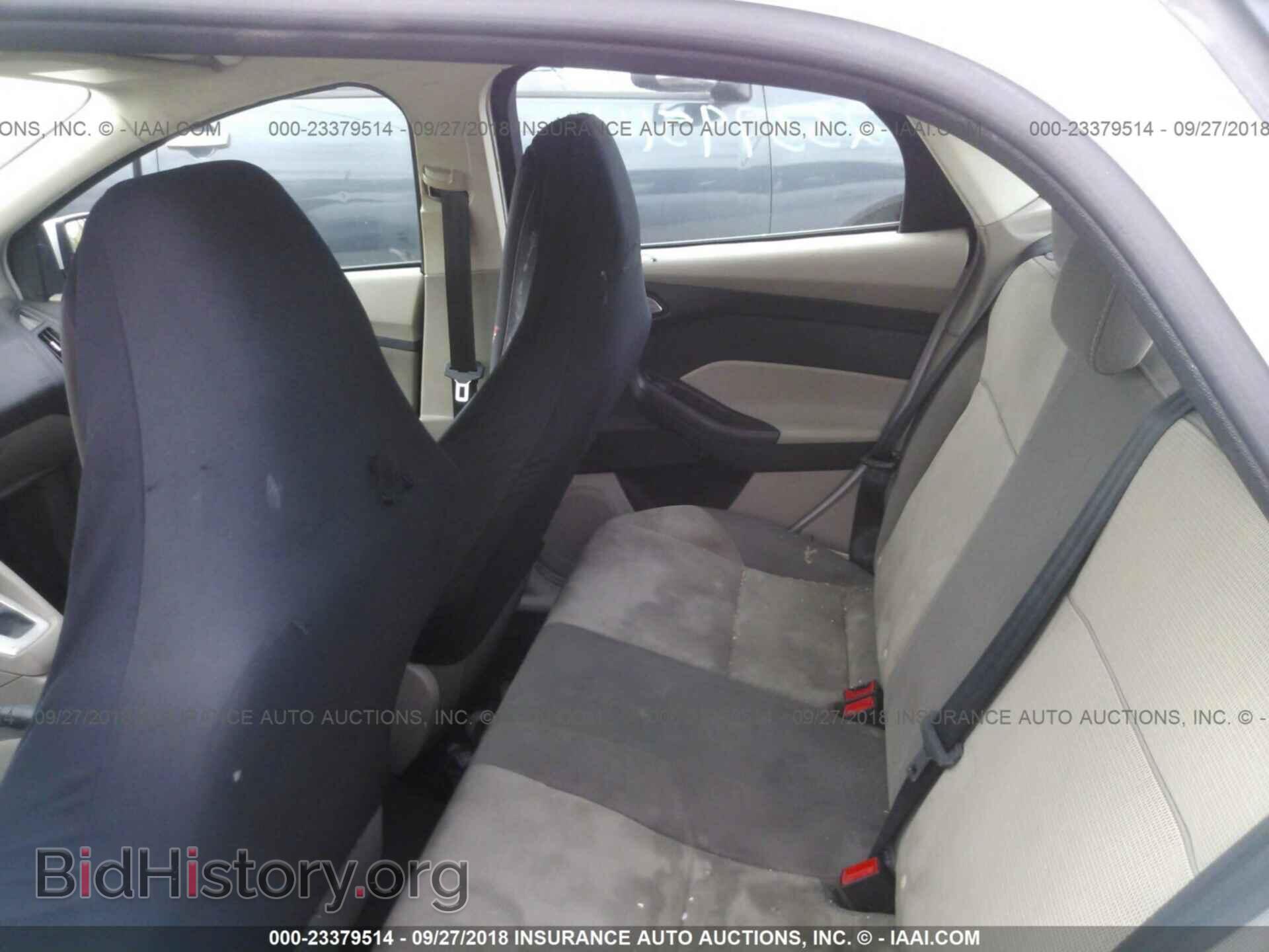 2012 Ford Focus - VIN: 1FAHP3F24CL299543 - Photo 8