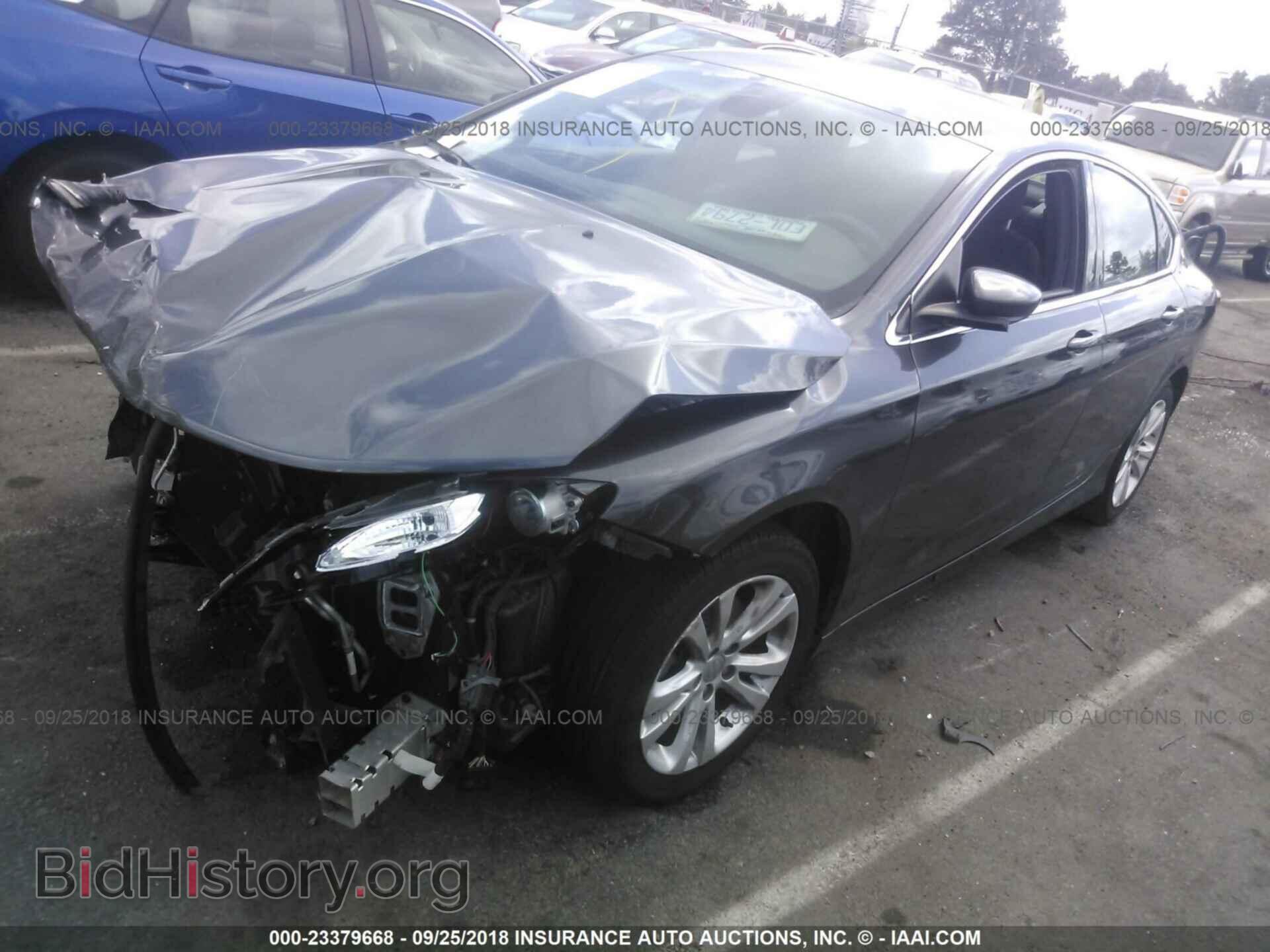 2015 Chrysler 200 - VIN: 1C3CCCAB1FN603450 - Photo 2