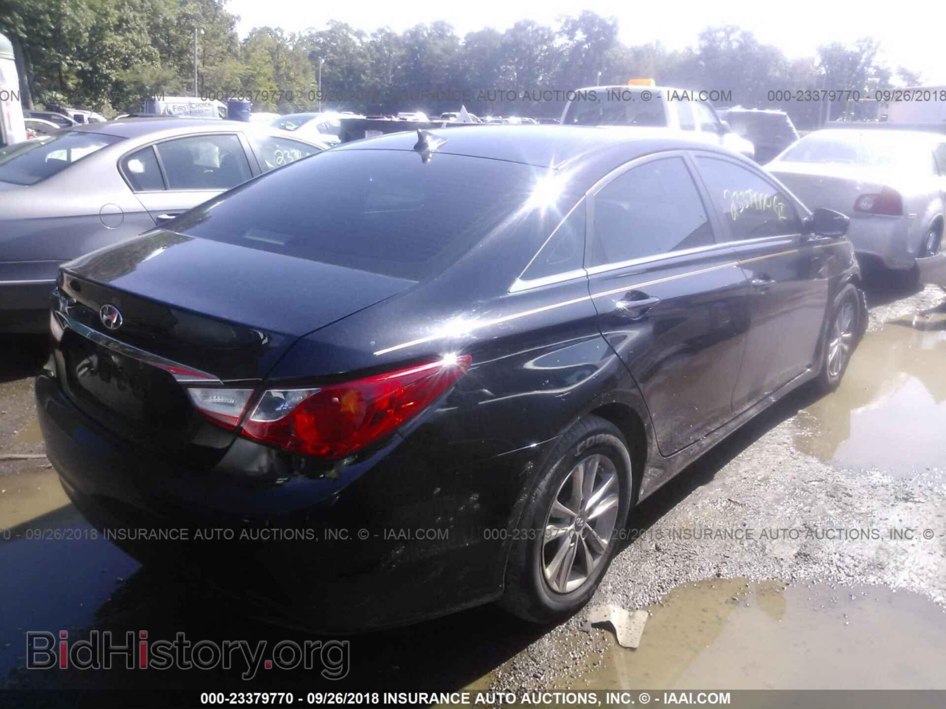 2012 Hyundai Sonata - VIN: 5NPEB4AC5CH332460 - Photo 4