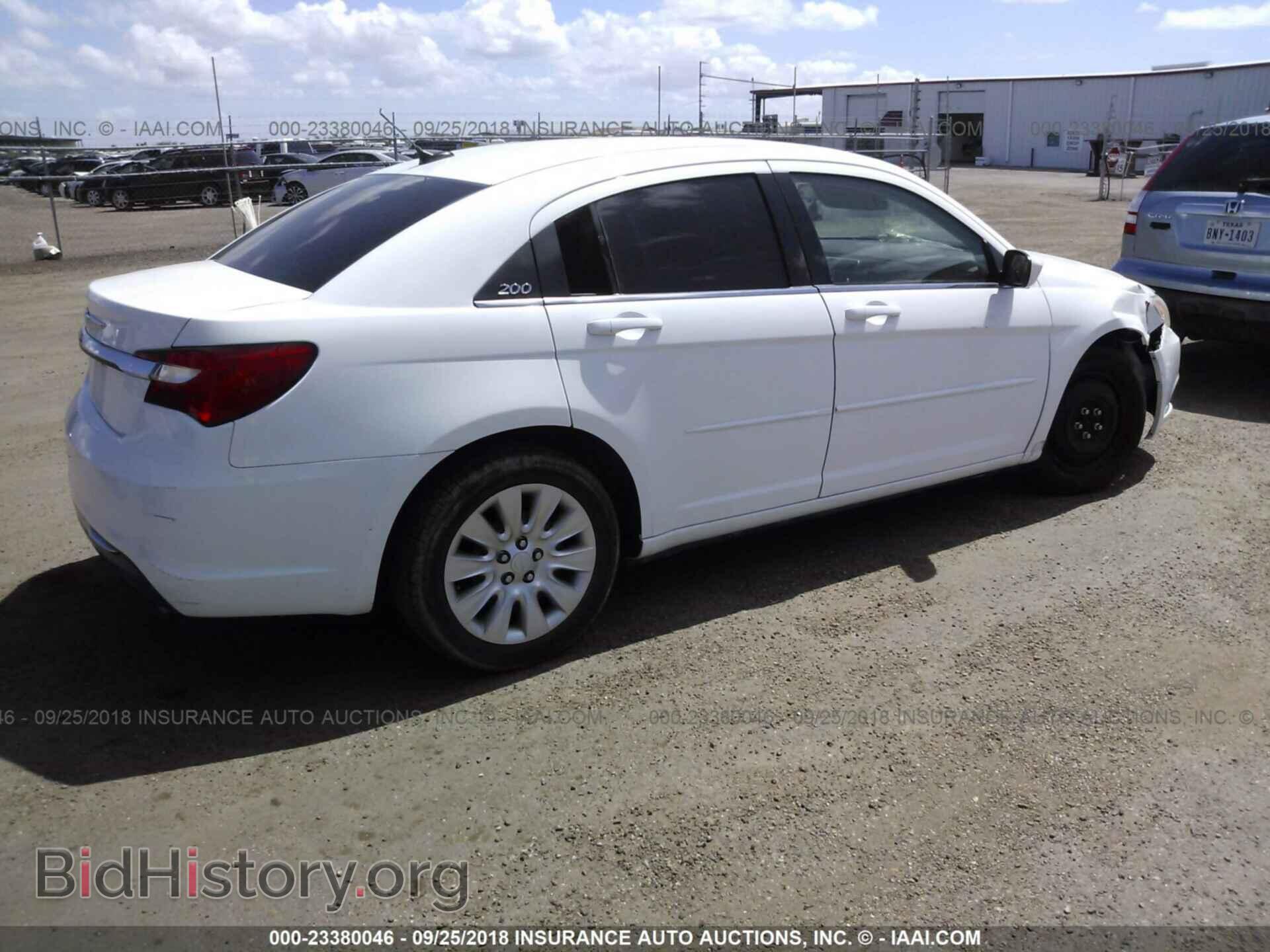 2012 Chrysler 200 - VIN: 1C3CCBAB9CN190568 - Photo 4