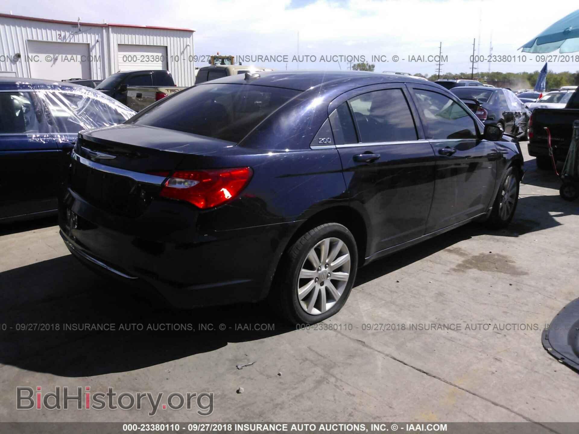 2012 CHRYSLER 200 - VIN: 1C3CCBBB1CN188022 - Фото 4