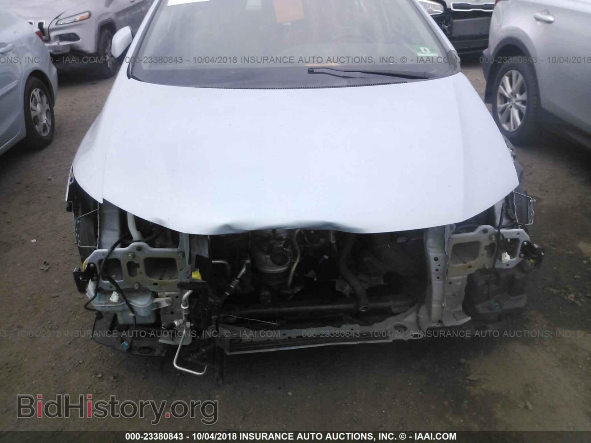 2012 Honda Civic - VIN: 2HGFB2F53CH568330 - Photo 6