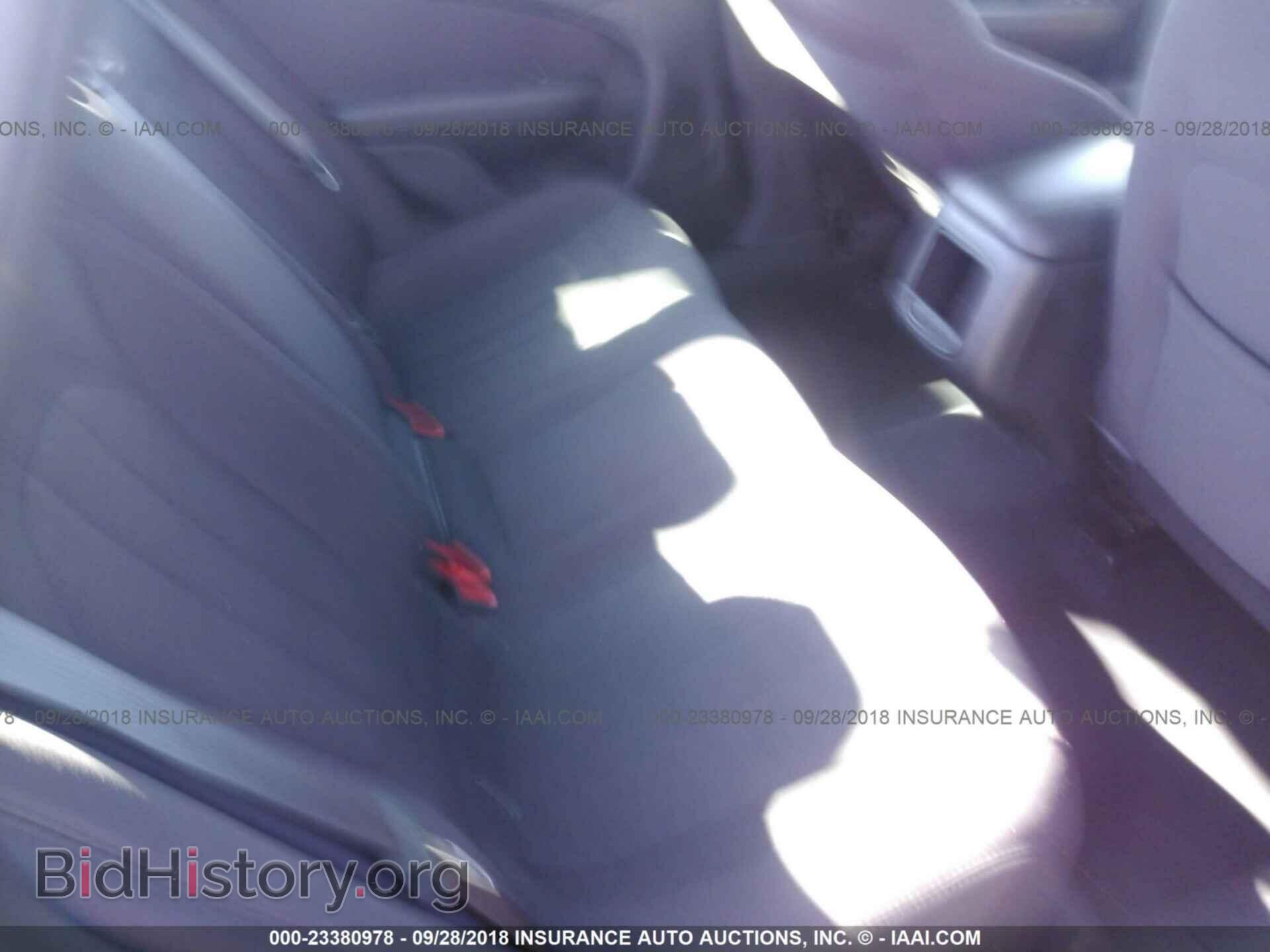 2016 Chrysler 200 - VIN: 1C3CCCAB8GN139932 - Photo 8