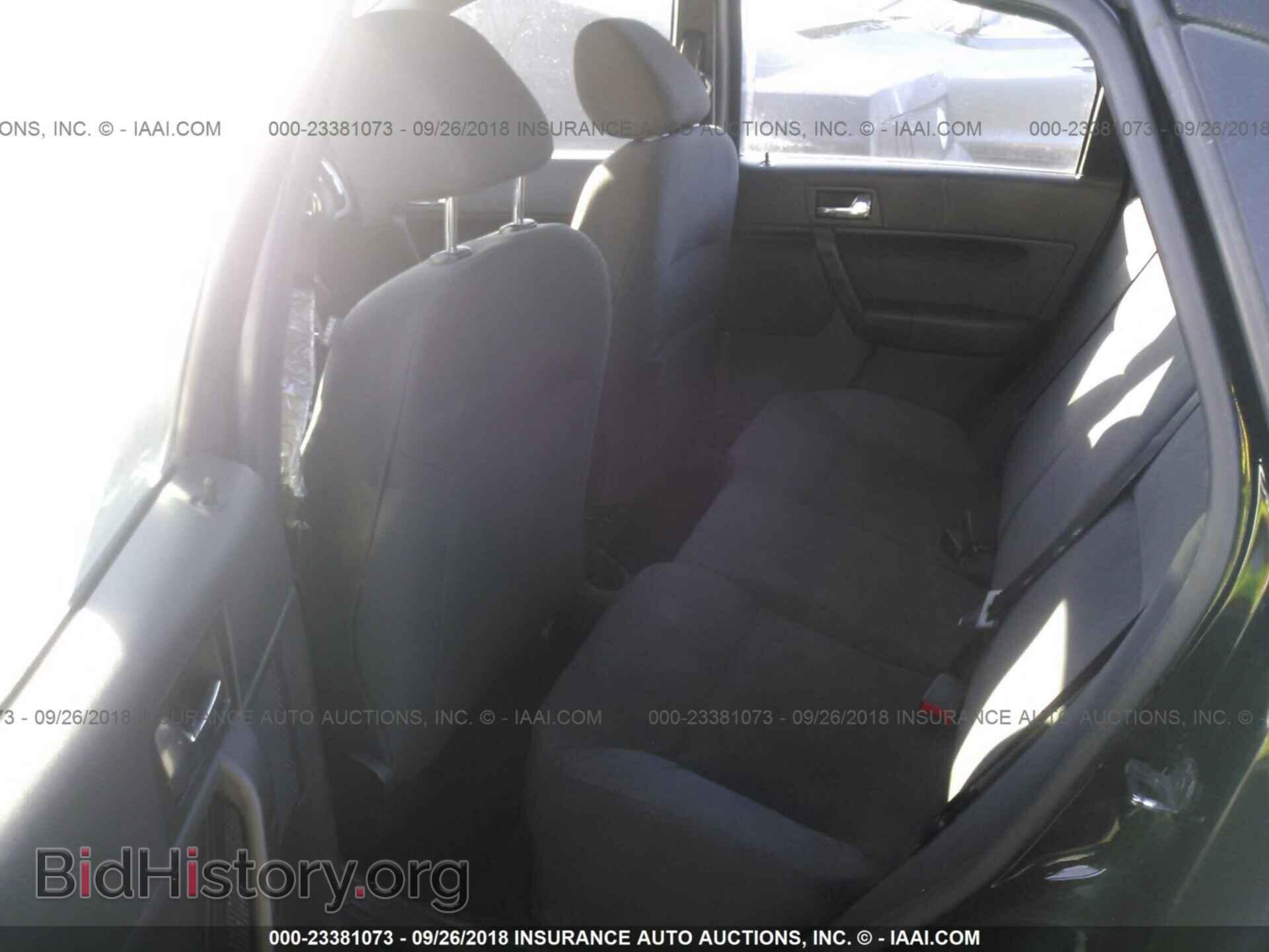 2011 Ford Focus - VIN: 1FAHP3GN8BW190895 - Фото 8