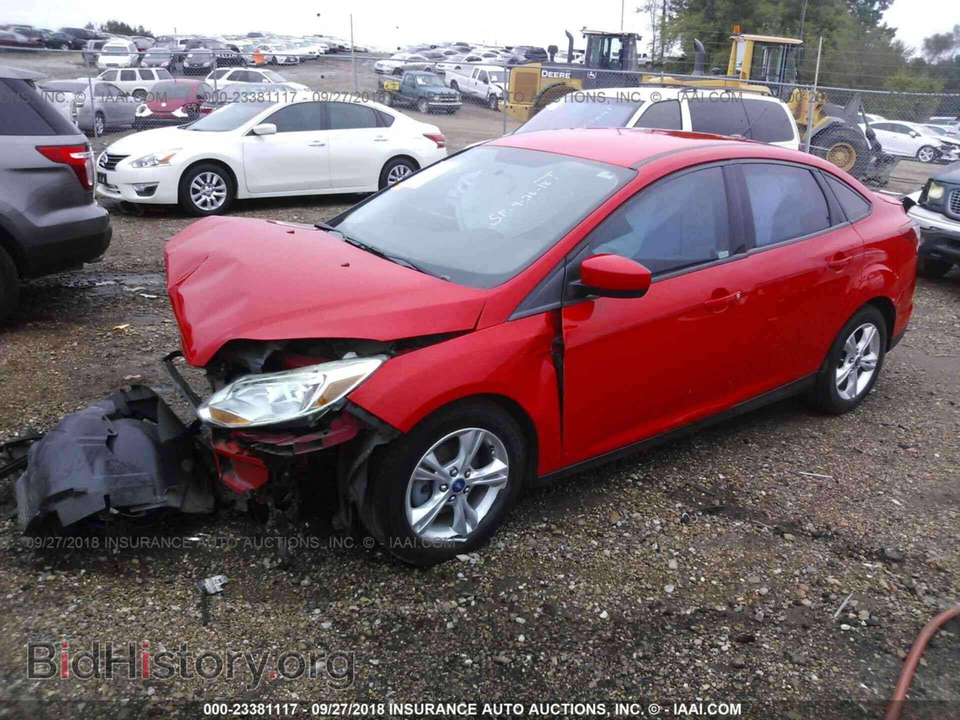 2012 Ford Focus - VIN: 1FAHP3F22CL413393 - Фото 2