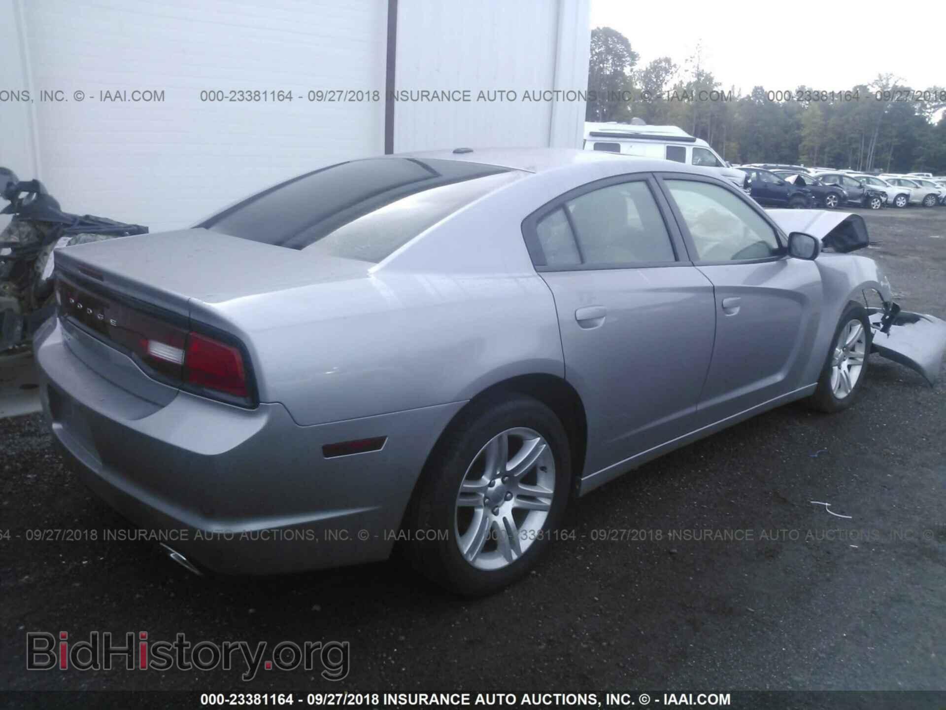 2011 Dodge Charger - VIN: 2B3CL3CG8BH520123 - Фото 4
