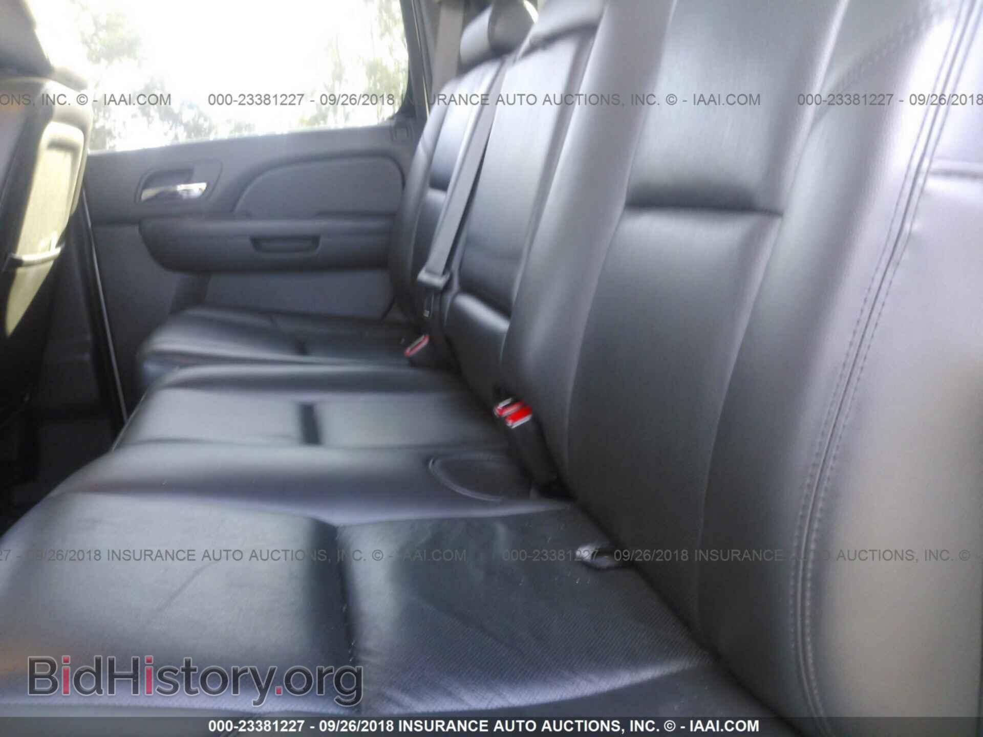 2011 Chevrolet Avalanche - VIN: 3GNTKGE32BG337150 - Фото 8