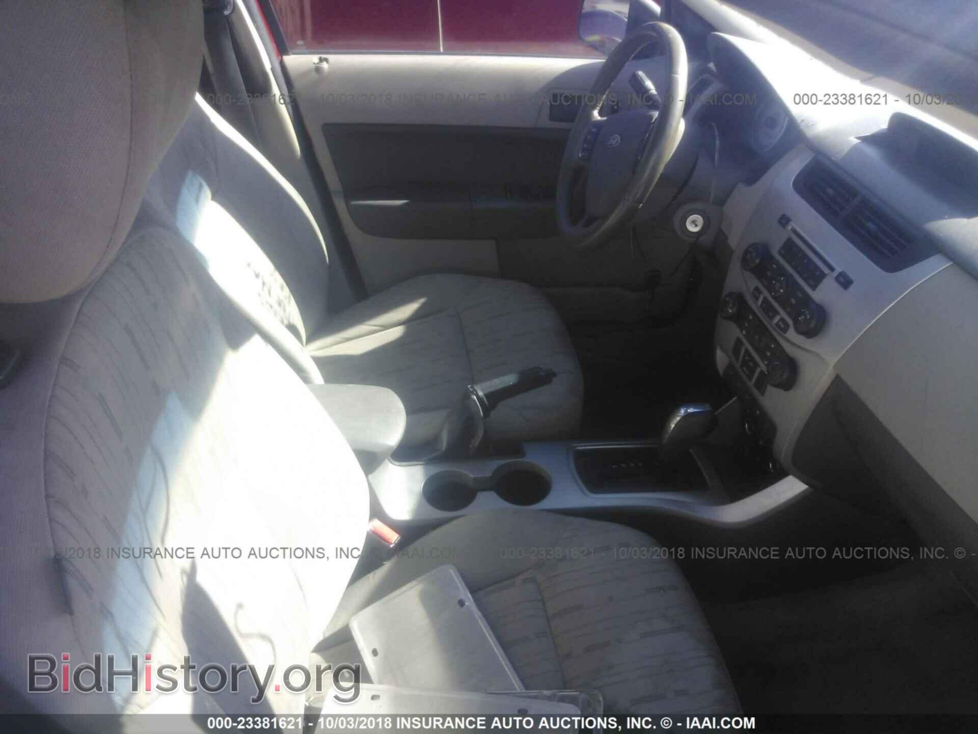 2011 Ford Focus - VIN: 1FAHP3FN8BW180367 - Фото 5