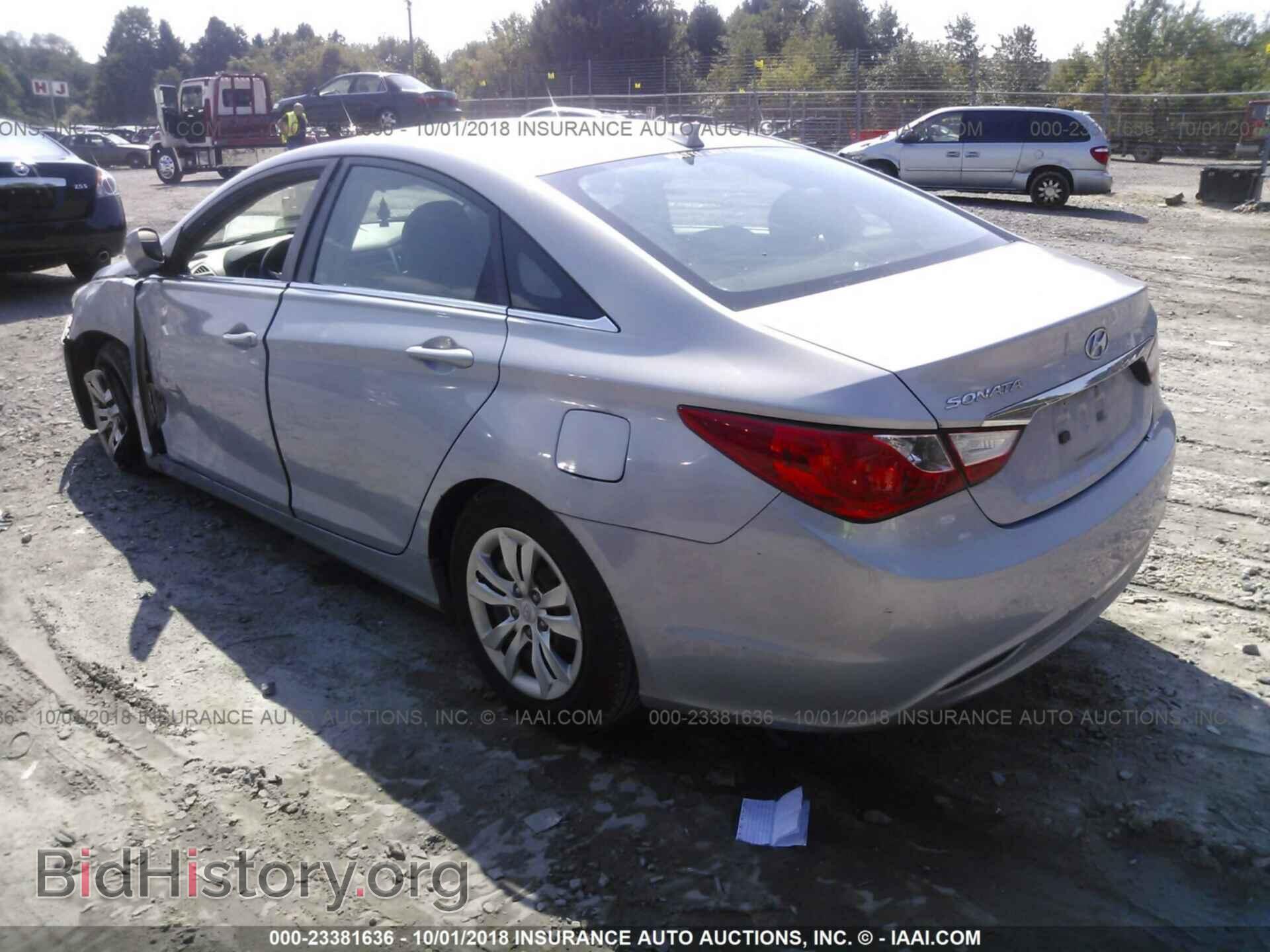 2012 Hyundai Sonata - VIN: 5NPEB4AC5CH379794 - Photo 3