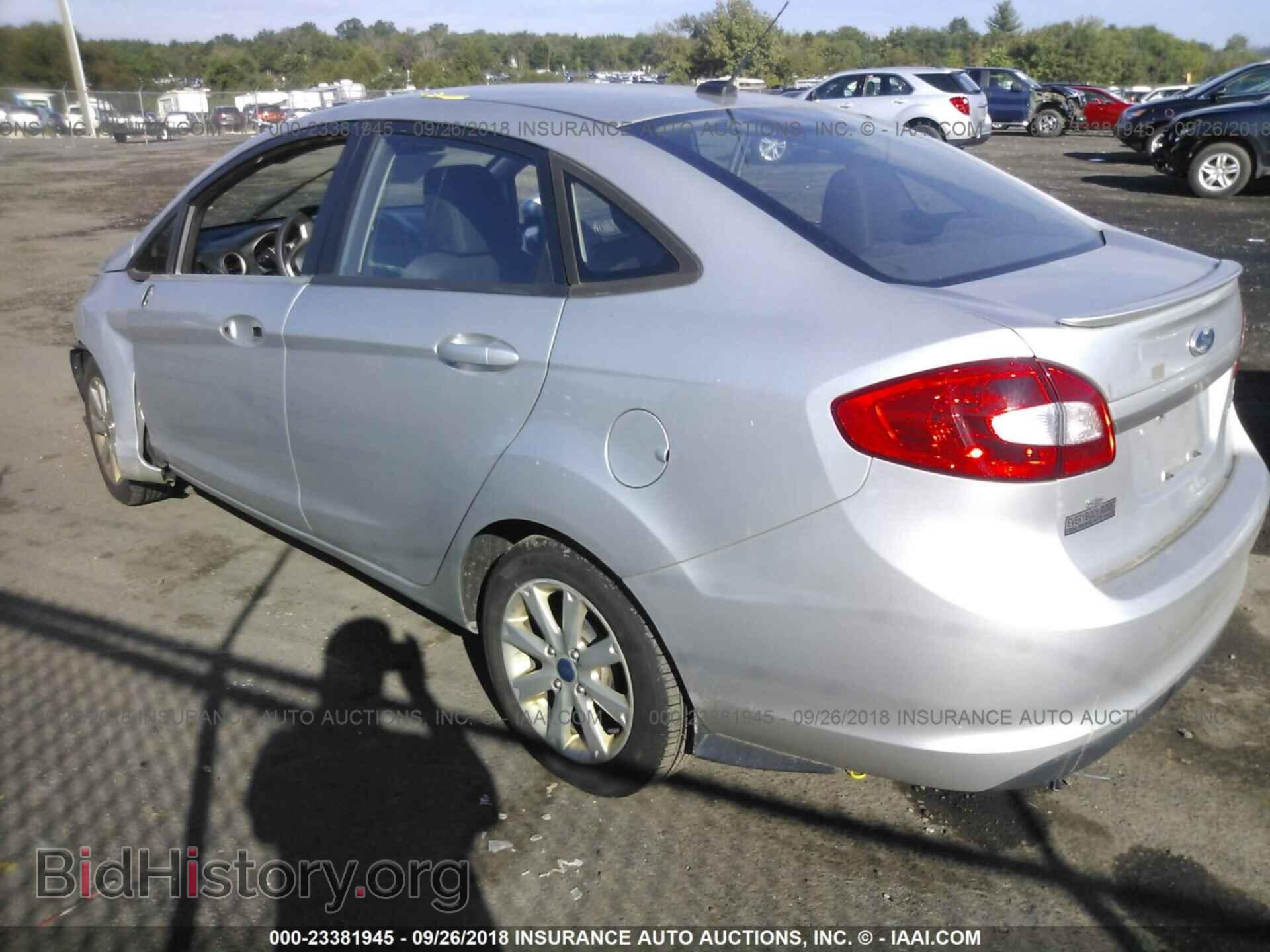 2012 Ford Fiesta - VIN: 3FADP4BJ8CM152996 - Фото 3