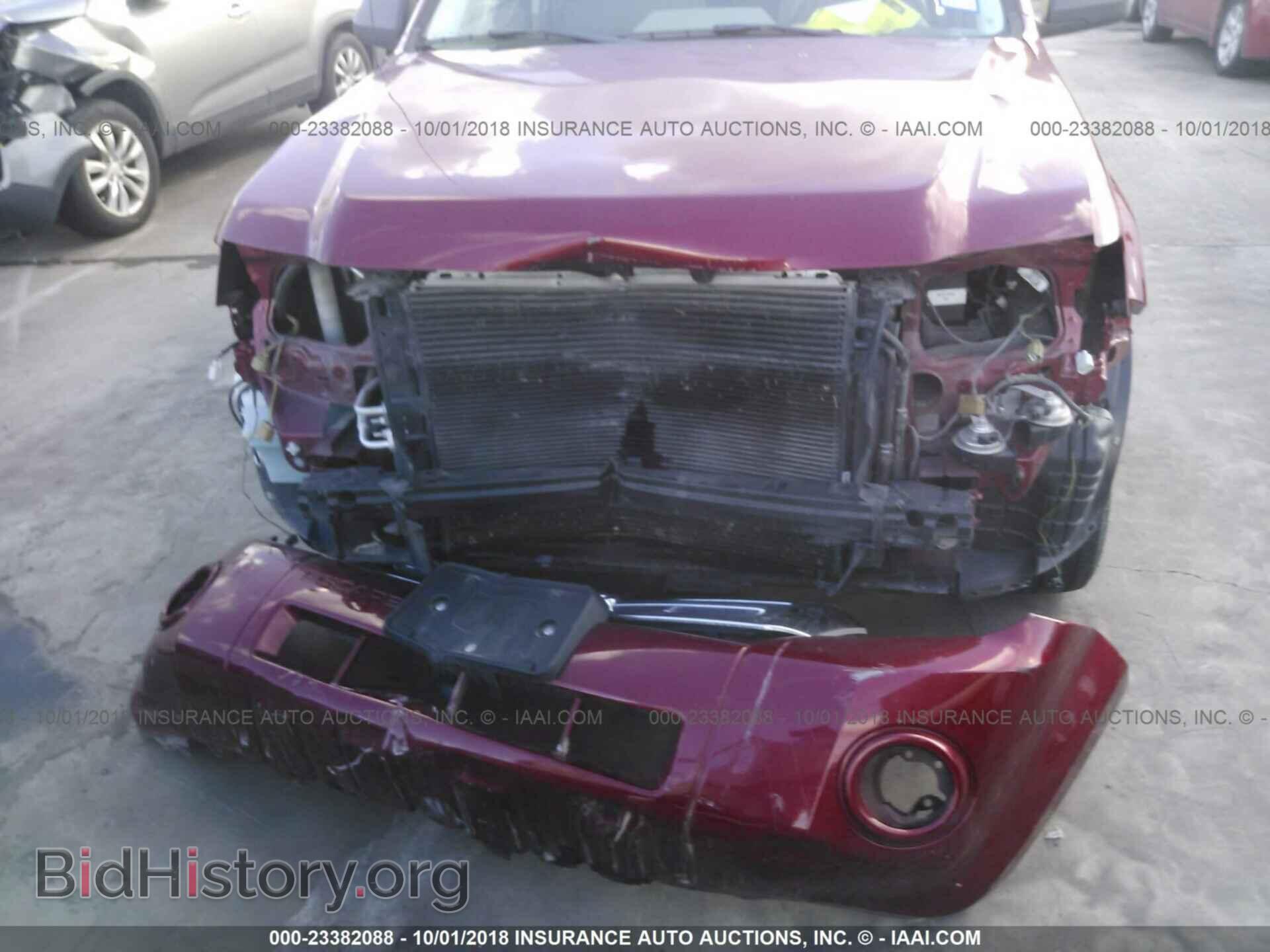 2012 Ford Escape - VIN: 1FMCU0D79CKC17852 - Photo 6