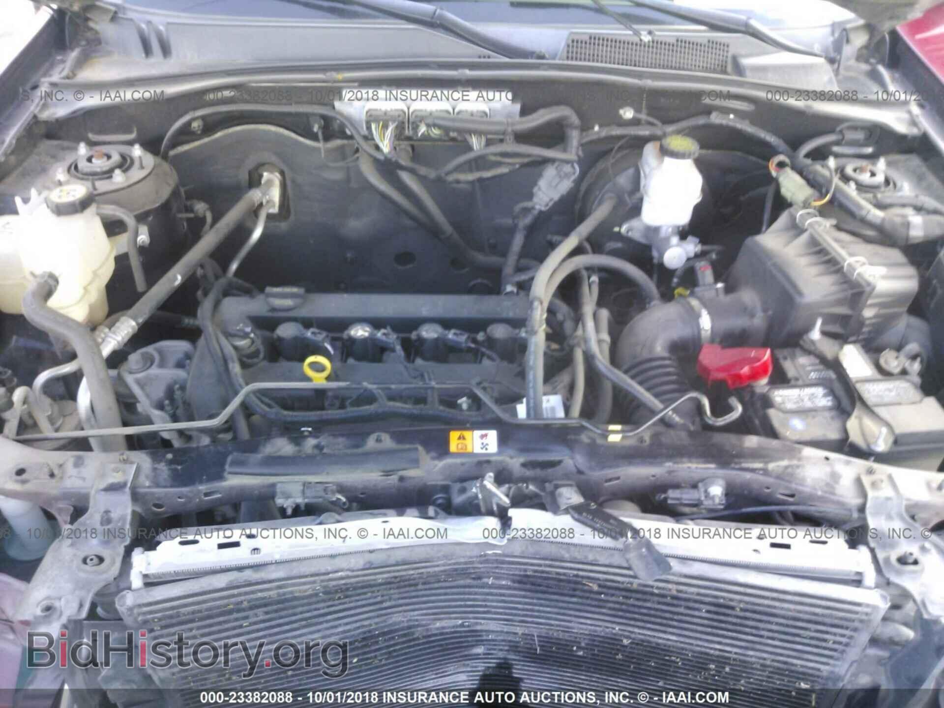 2012 Ford Escape - VIN: 1FMCU0D79CKC17852 - Photo 10