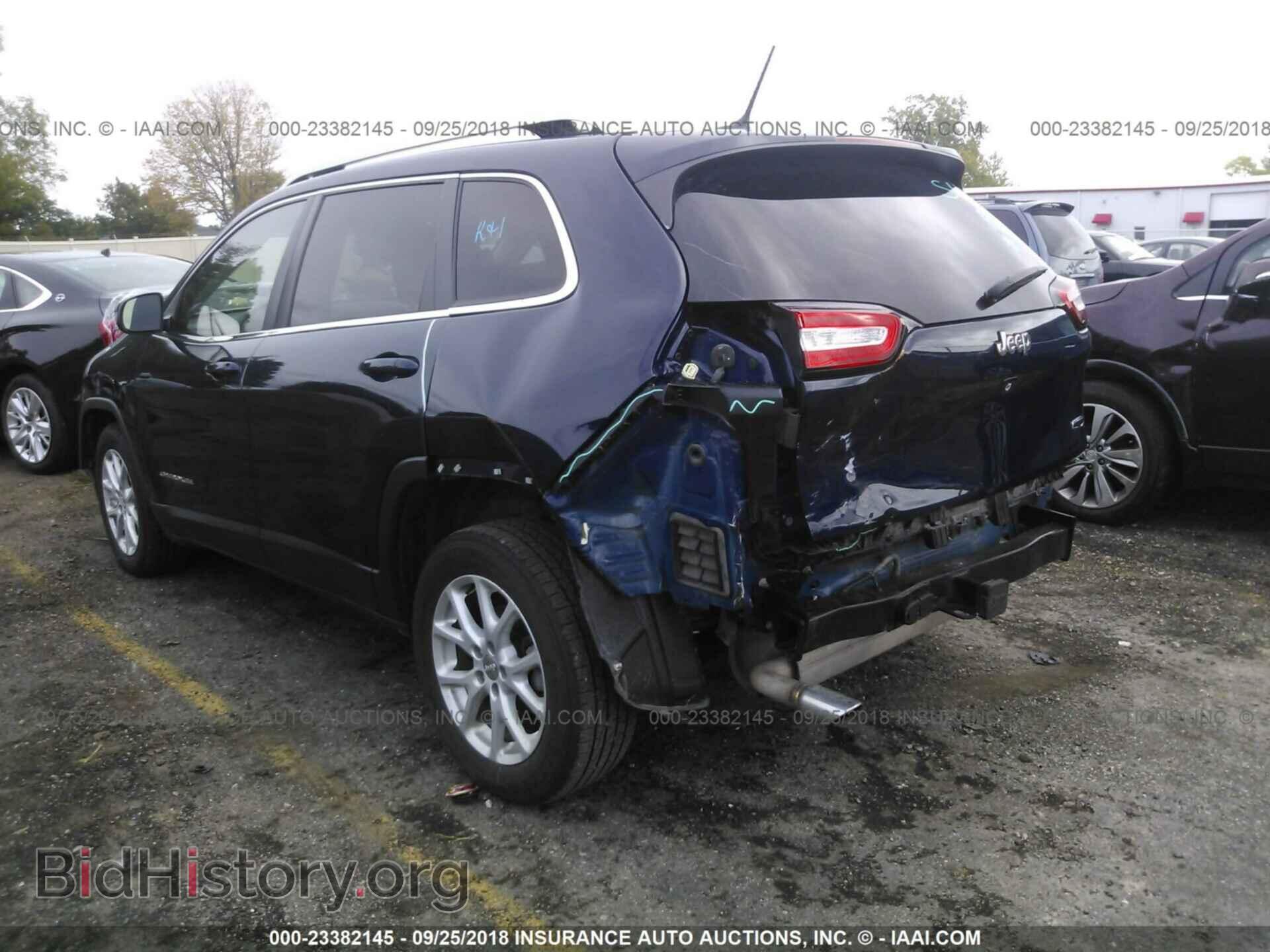2015 Jeep Cherokee - VIN: 1C4PJLCBXFW720132 - Фото 3