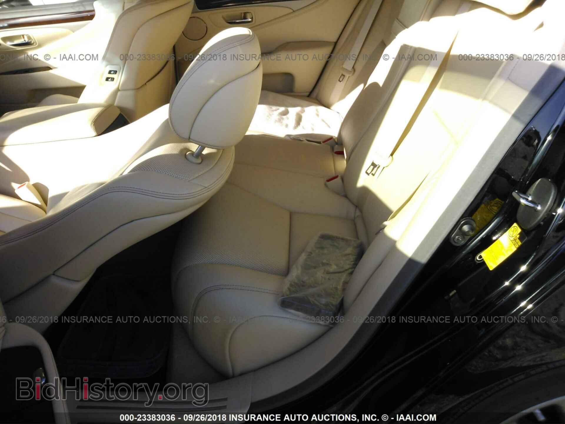 2013 Lexus Ls - VIN: JTHBL5EFXD5122673 - Photo 8