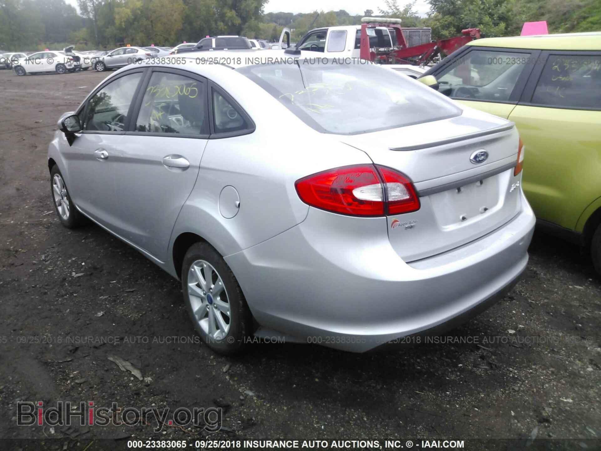 2012 Ford Fiesta - VIN: 3FADP4BJ1CM112601 - Фото 3
