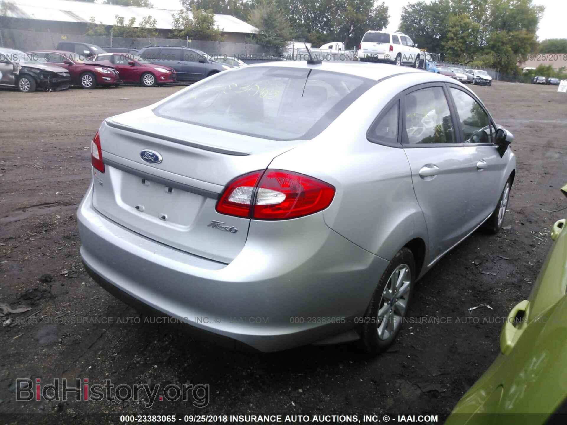 2012 Ford Fiesta - VIN: 3FADP4BJ1CM112601 - Фото 4