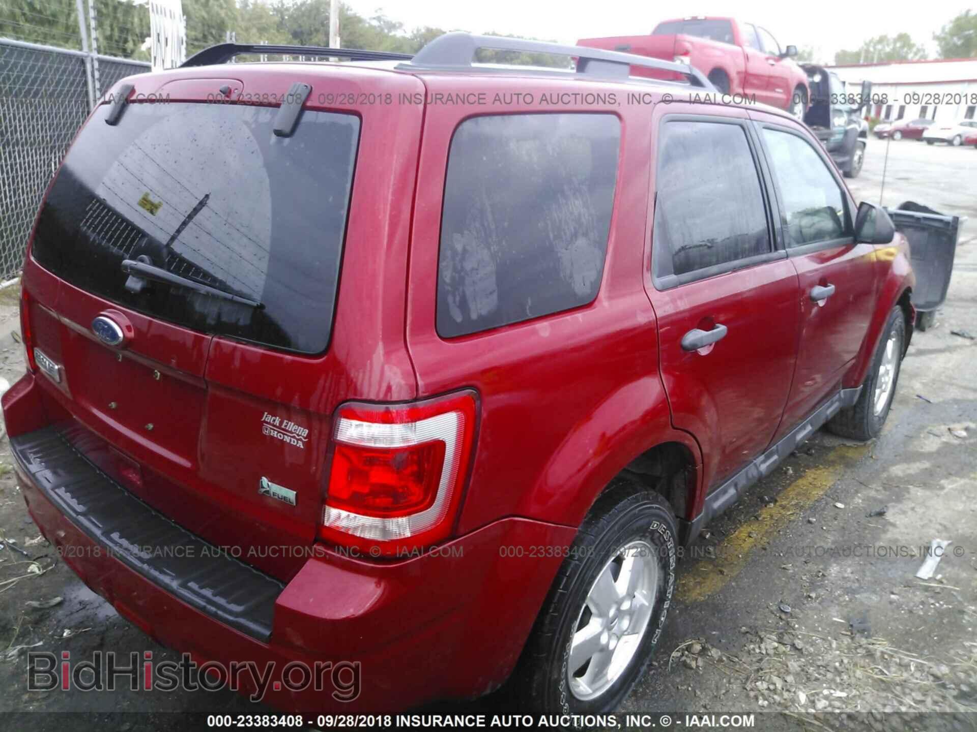 2011 Ford Escape - VIN: 1FMCU9DG5BKA15111 - Фото 4