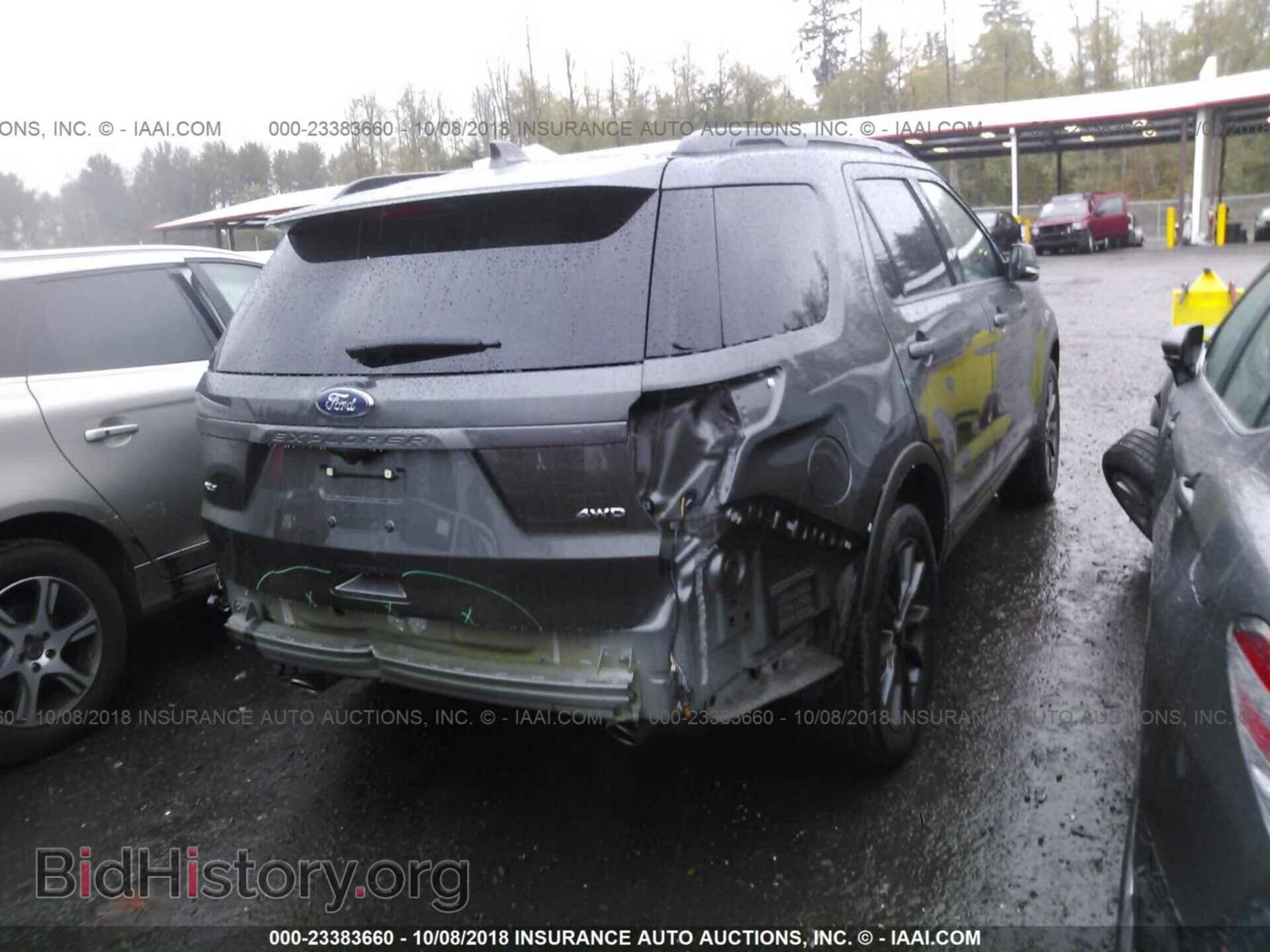 2017 Ford Explorer - VIN: 1FM5K8D84HGA62370 - Фото 4