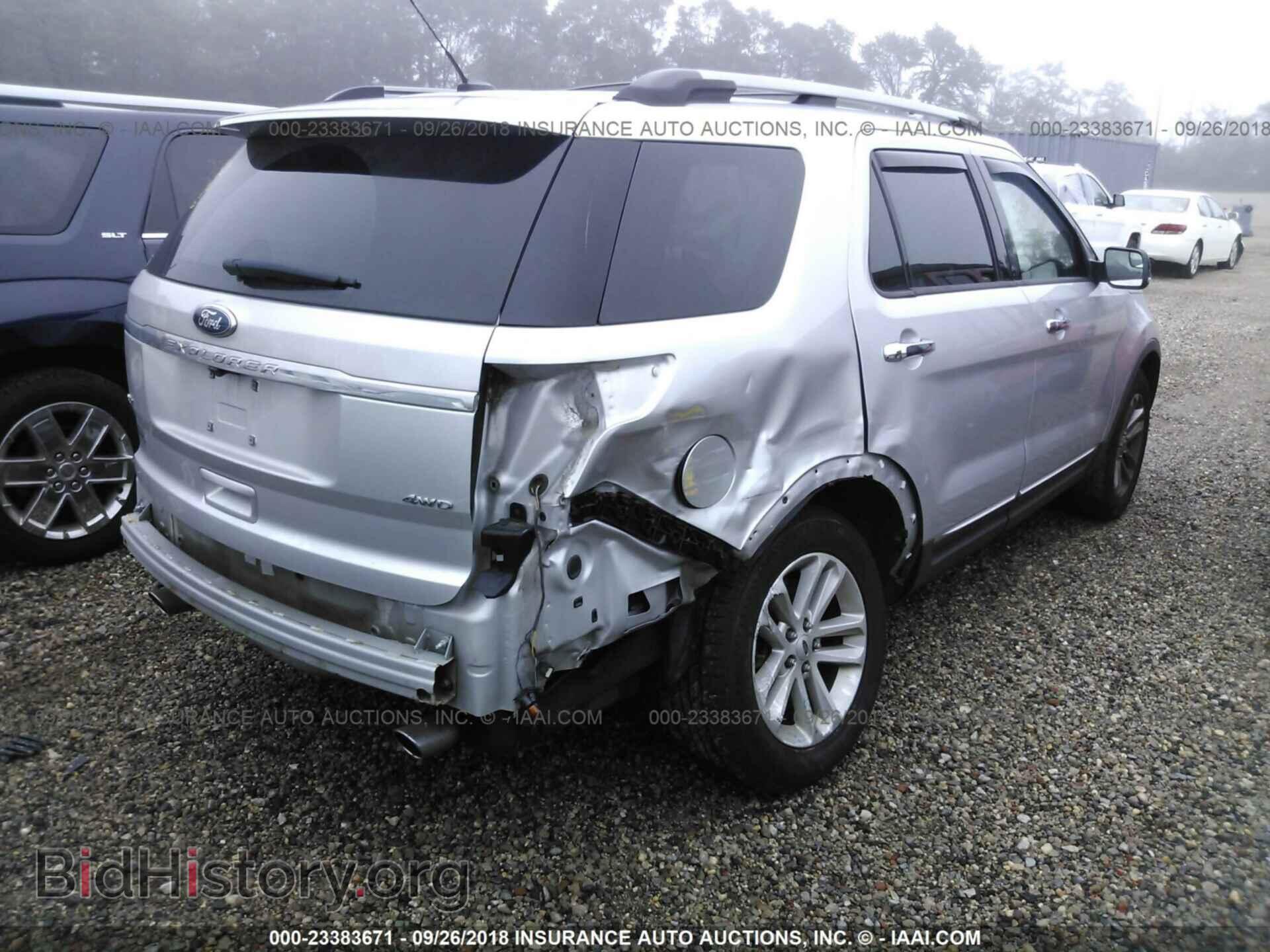 2013 Ford Explorer - VIN: 1FM5K8D82DGB96160 - Photo 4