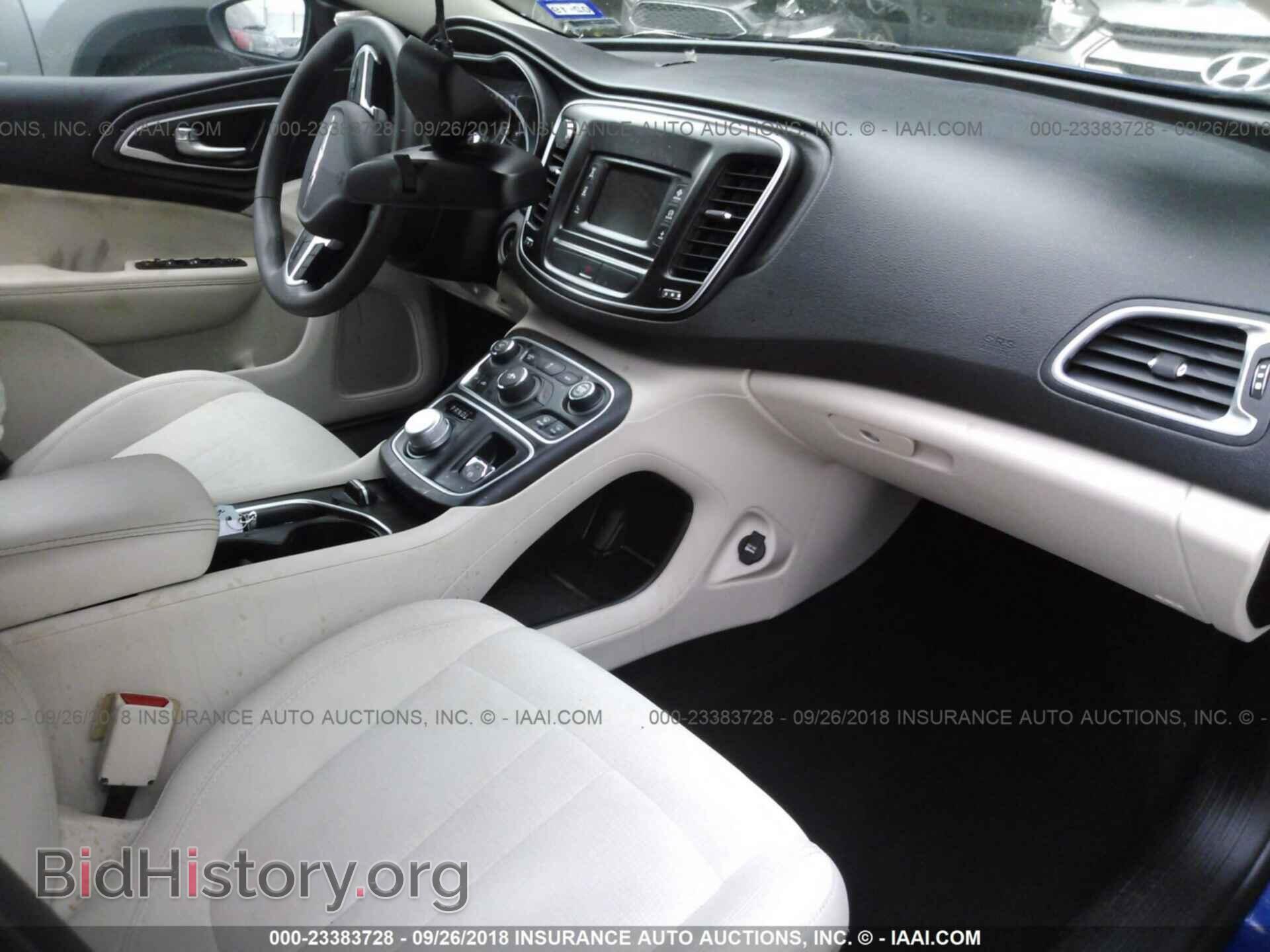 2016 Chrysler 200 - VIN: 1C3CCCAB1GN121806 - Photo 5