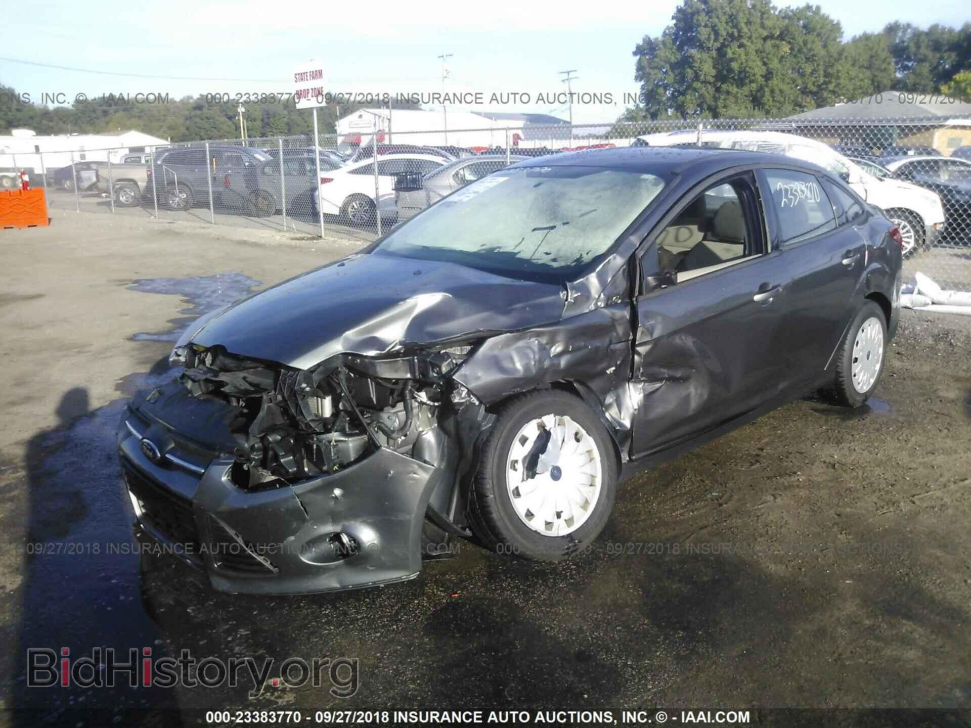 2013 Ford Focus - VIN: 1FADP3F27DL339985 - Фото 2