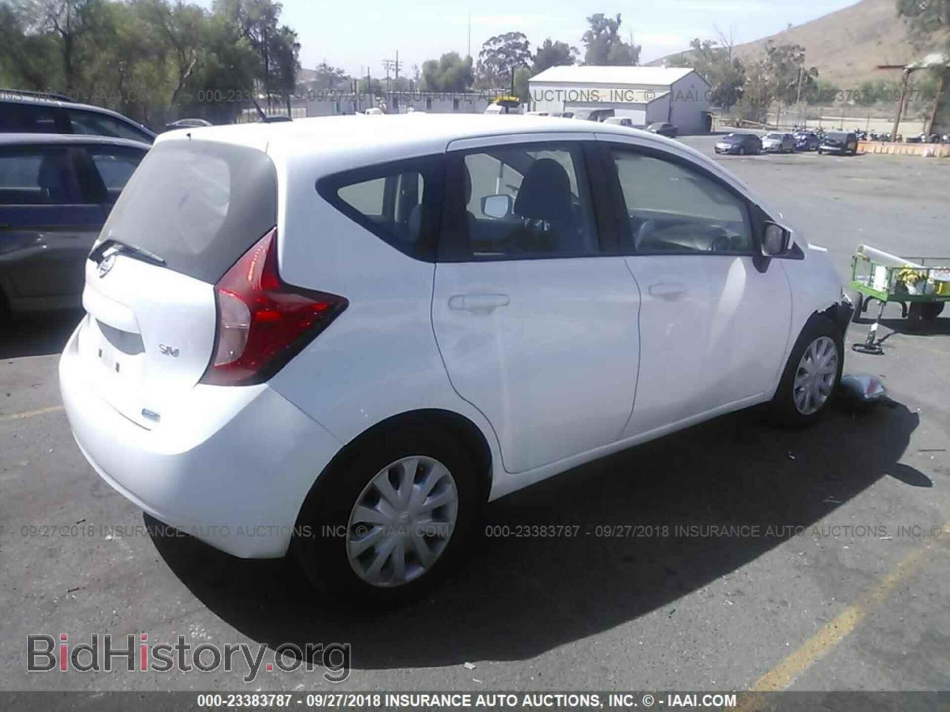 2016 Nissan Versa note - VIN: 3N1CE2CP9GL358393 - Фото 4