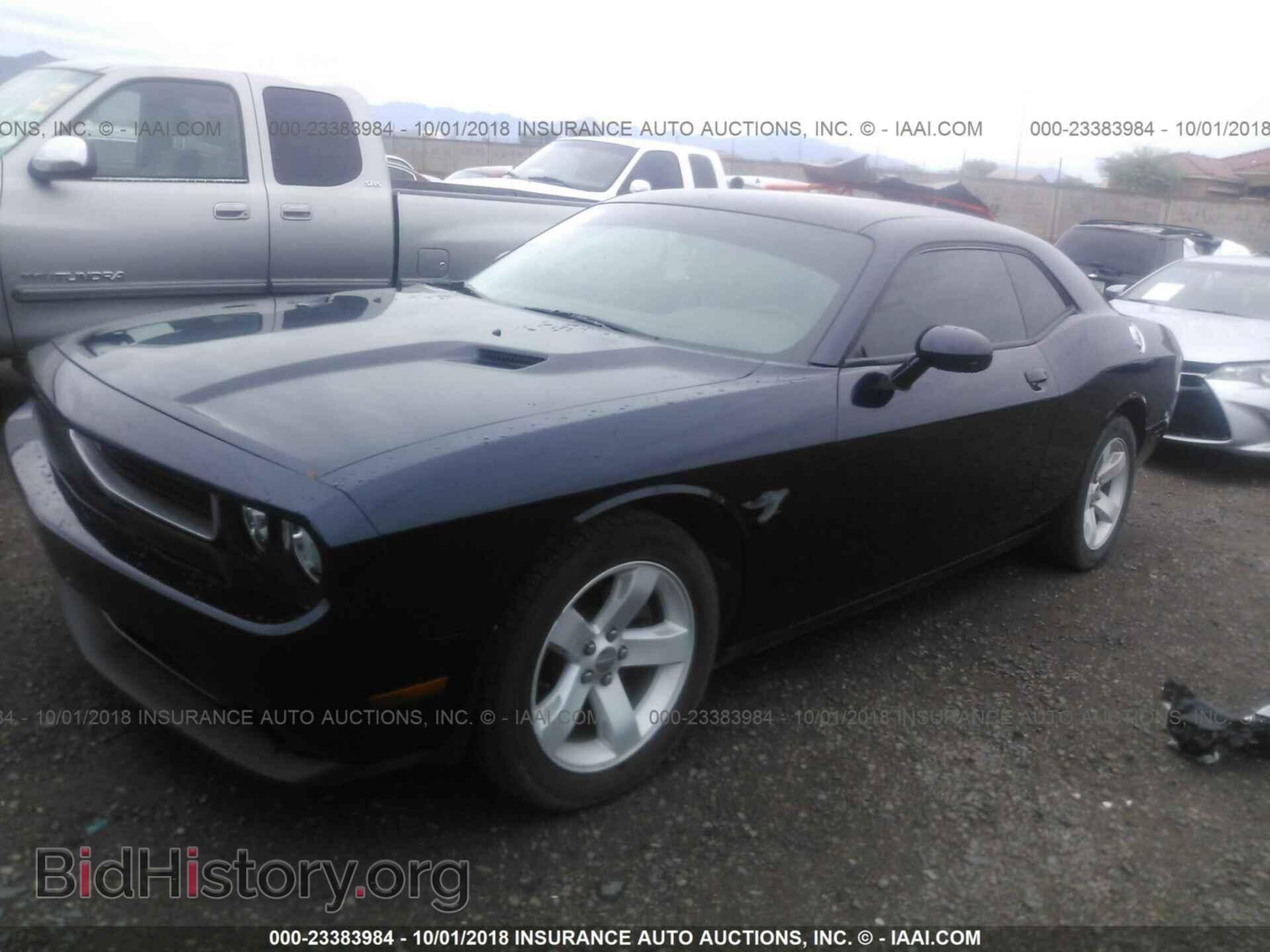 2012 Dodge Challenger - VIN: 2C3CDYAG4CH268307 - Фото 2