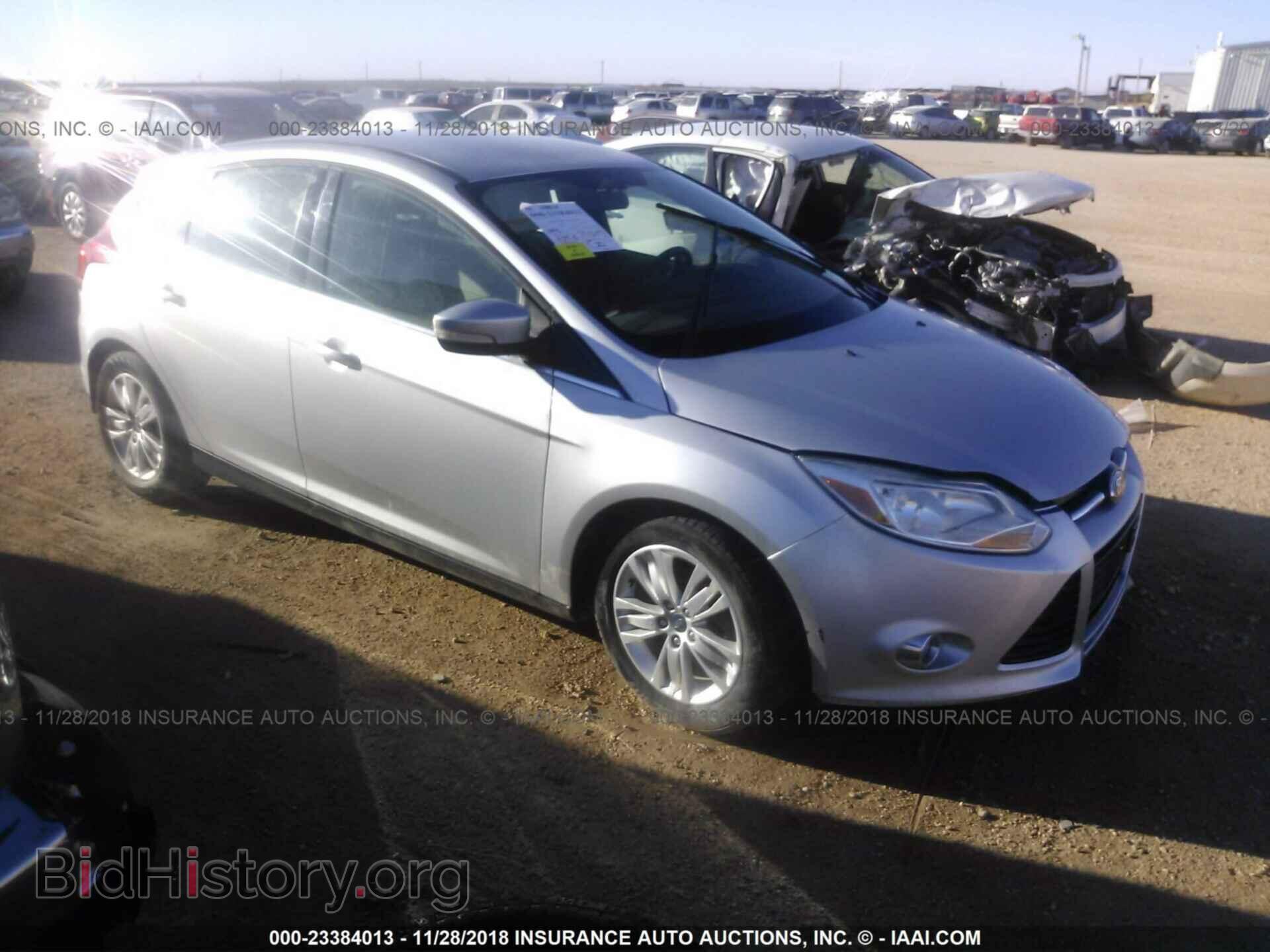 Photo 1FAHP3M22CL437566 - Ford Focus 2012