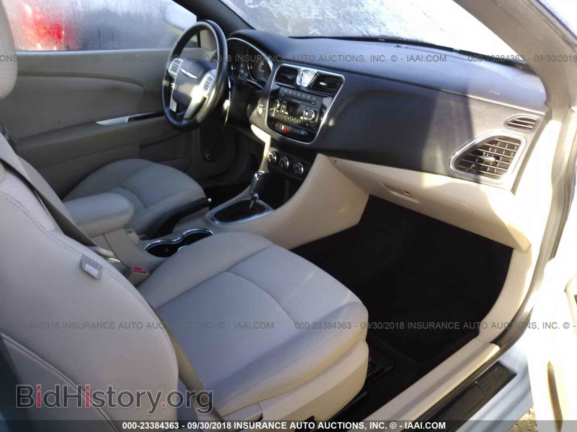2012 Chrysler 200 - VIN: 1C3BCBEG4CN233649 - Photo 5