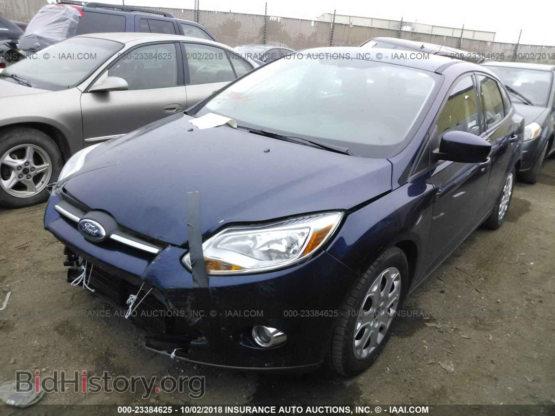 2012 Ford Focus - VIN: 1FAHP3F25CL118496 - Photo 2