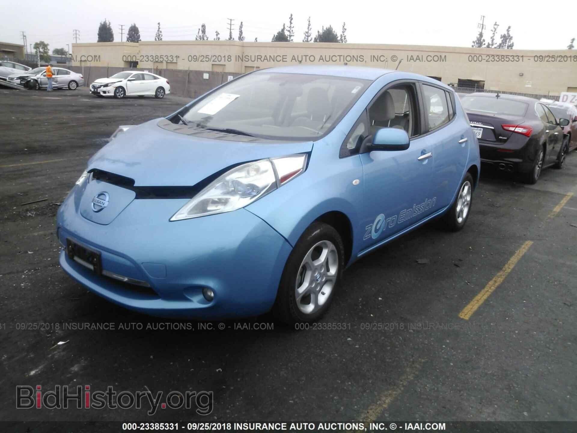 2011 Nissan Leaf - VIN: JN1AZ0CPXBT004838 - Фото 2