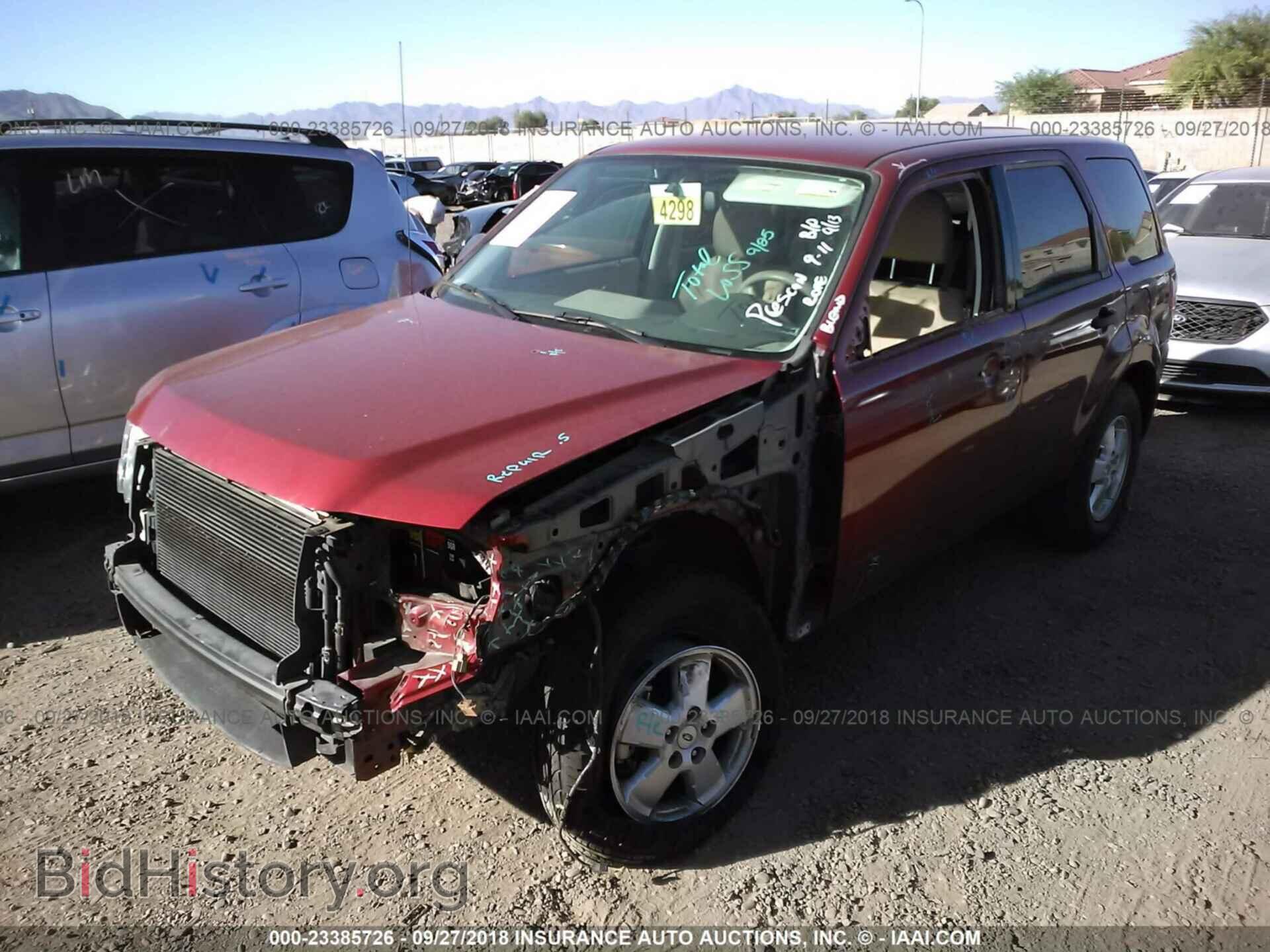2012 Ford Escape - VIN: 1FMCU0C76CKA50318 - Photo 2