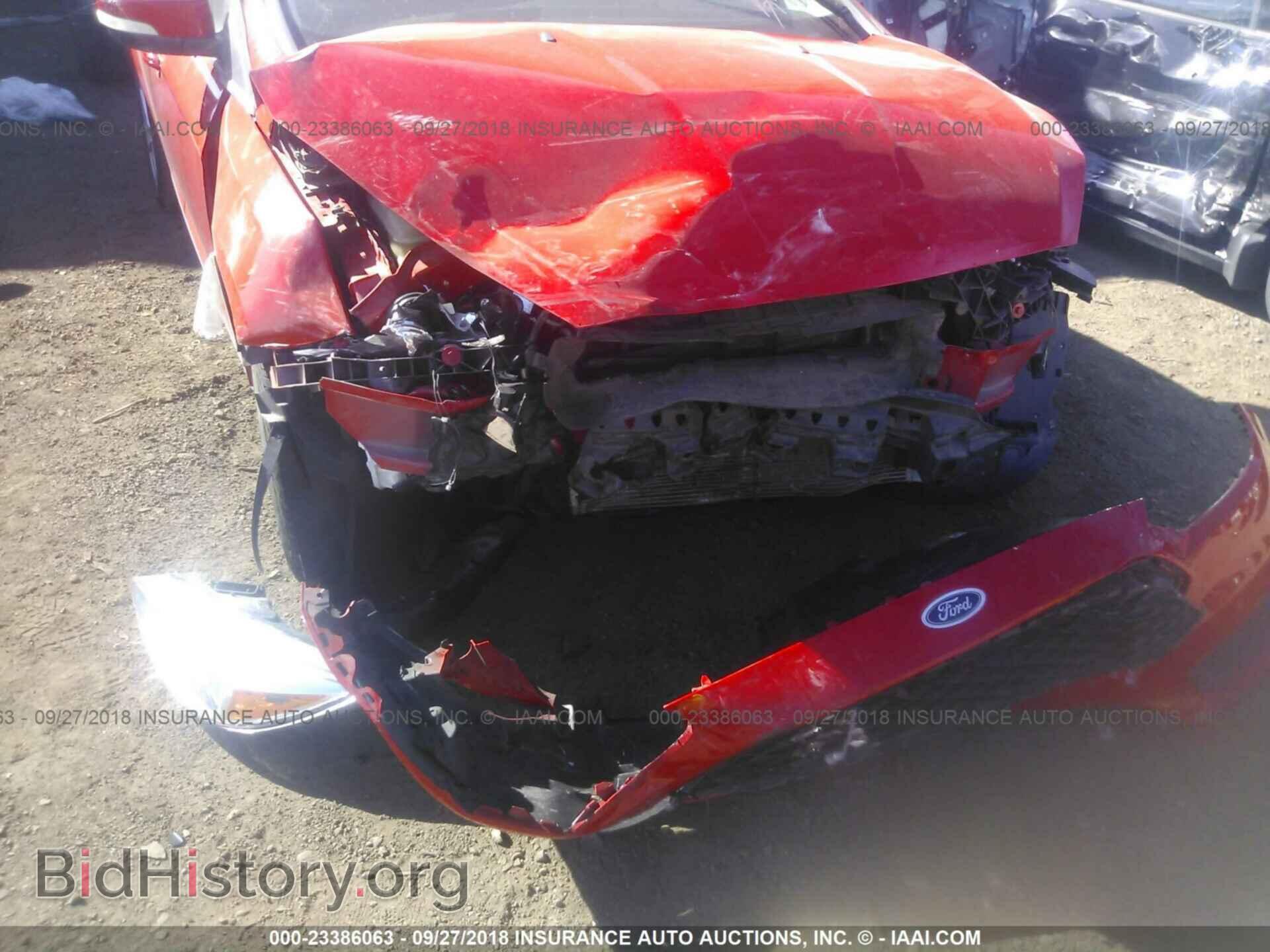 2016 Ford Focus - VIN: 1FADP3F28GL286475 - Photo 6
