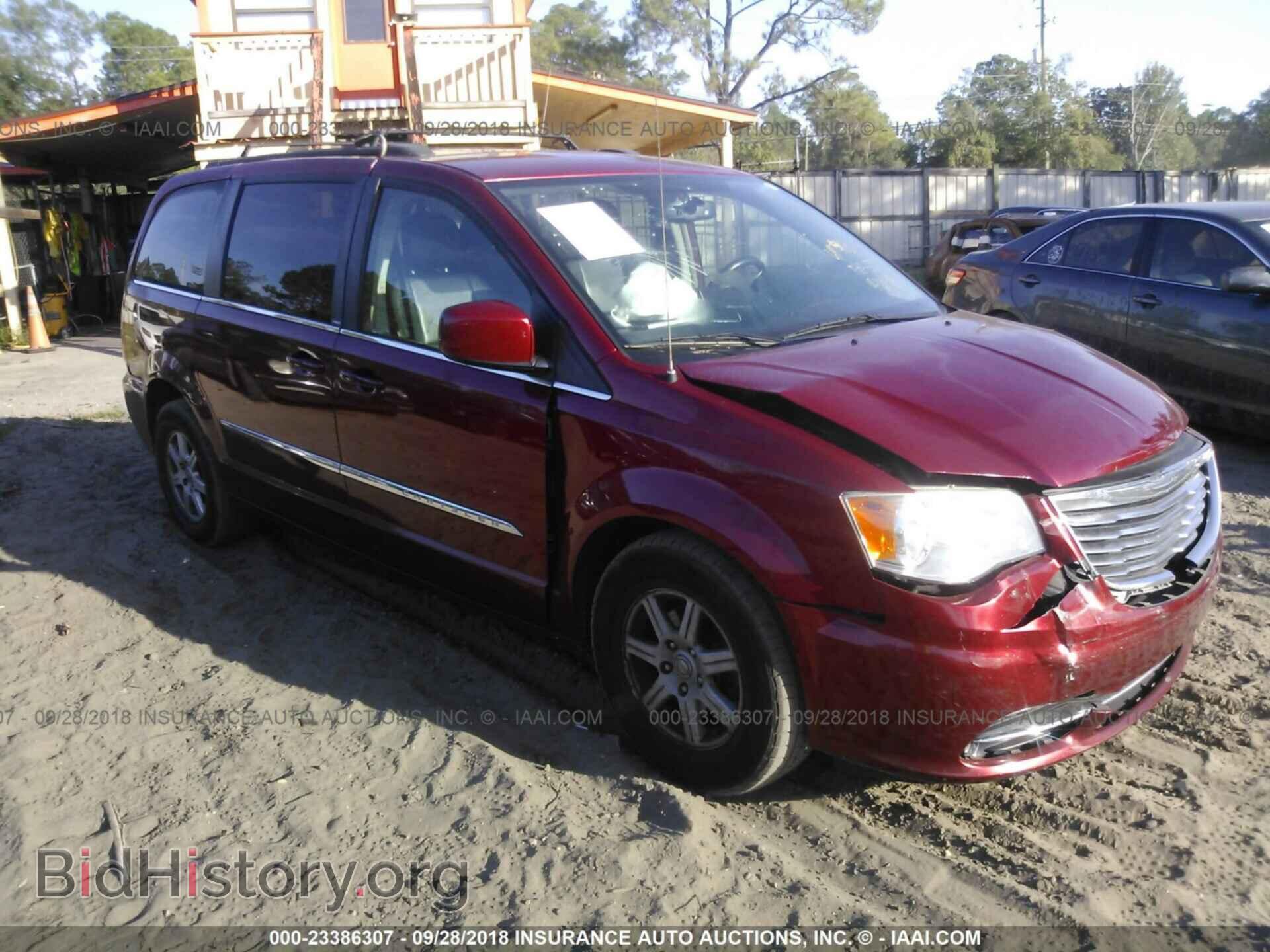 Photo 2C4RC1BG3DR657207 - Chrysler Town and country 2013