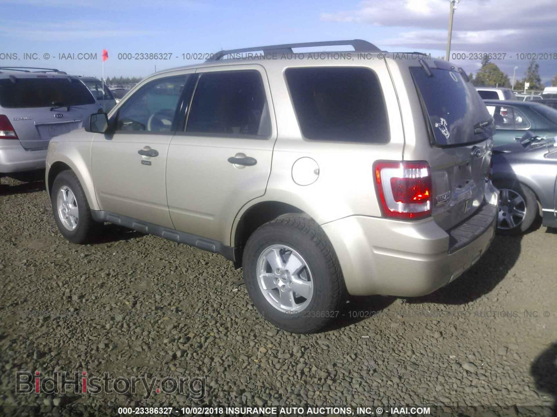 2012 Ford Escape - VIN: 1FMCU0DGXCKC20114 - Photo 3