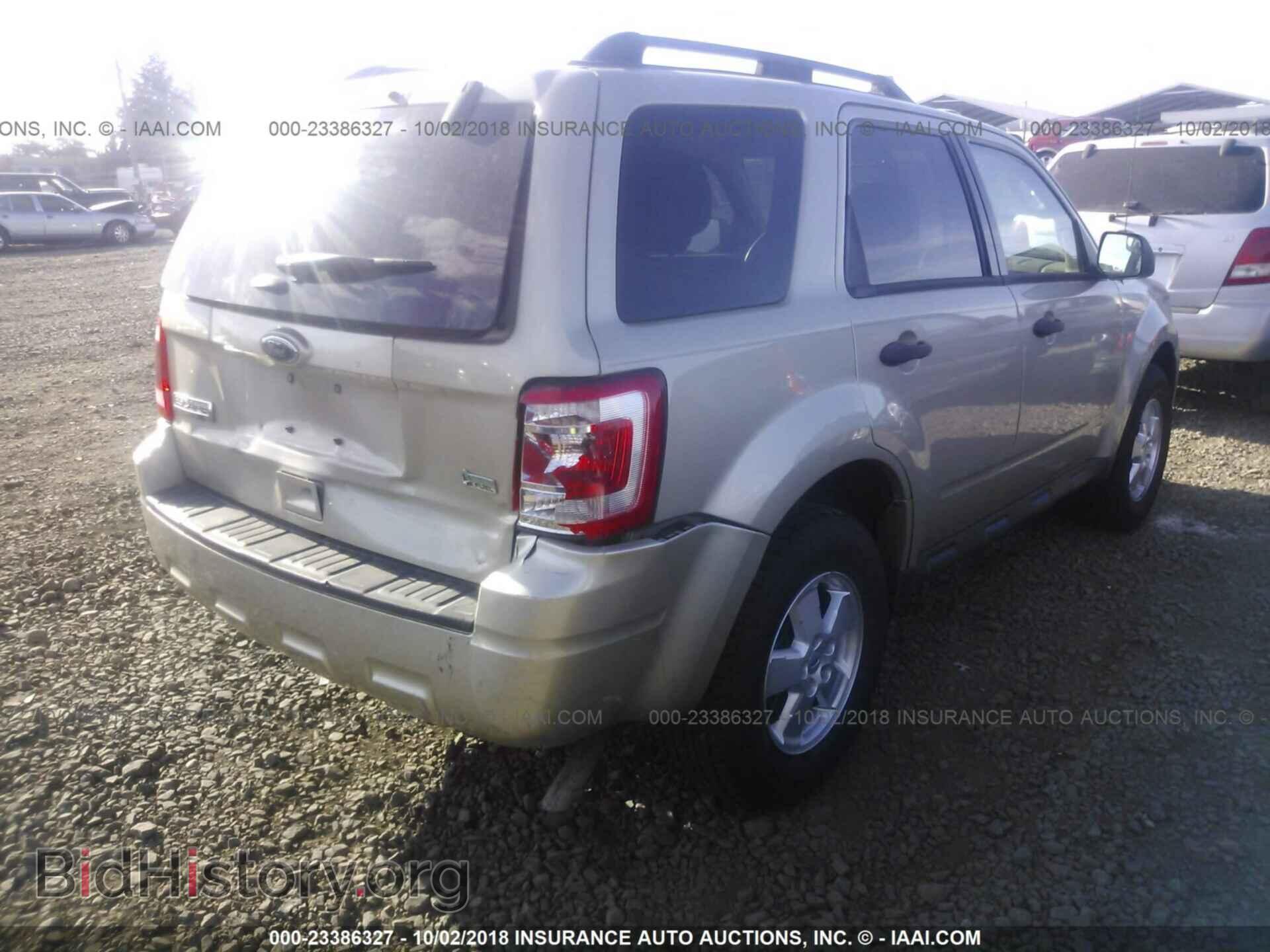 2012 Ford Escape - VIN: 1FMCU0DGXCKC20114 - Photo 4