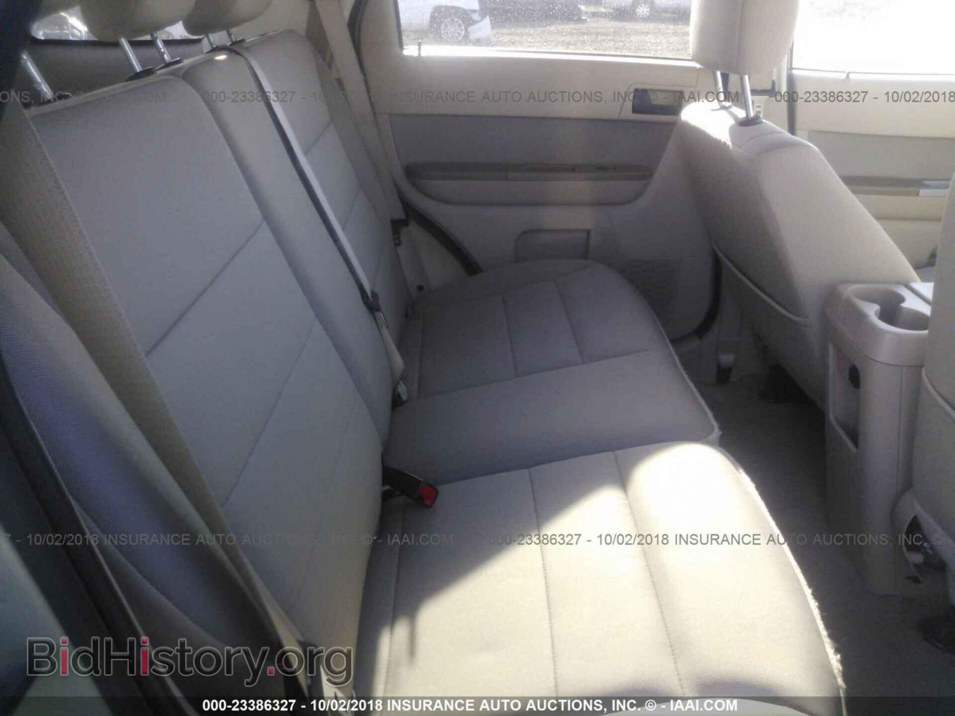 2012 Ford Escape - VIN: 1FMCU0DGXCKC20114 - Photo 8