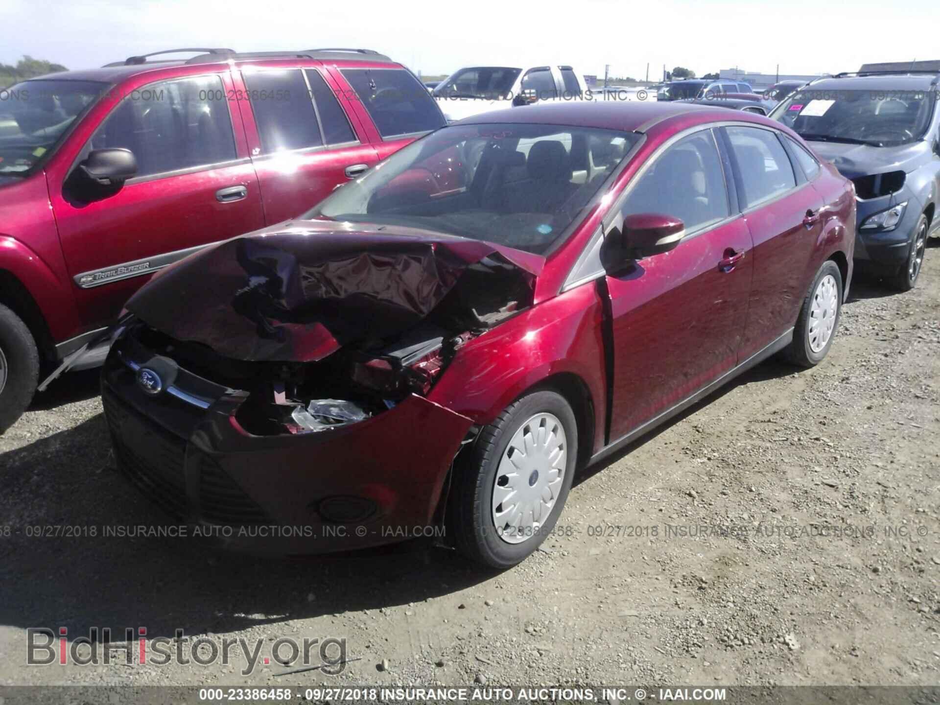 2013 Ford Focus - VIN: 1FADP3F2XDL260861 - Фото 2
