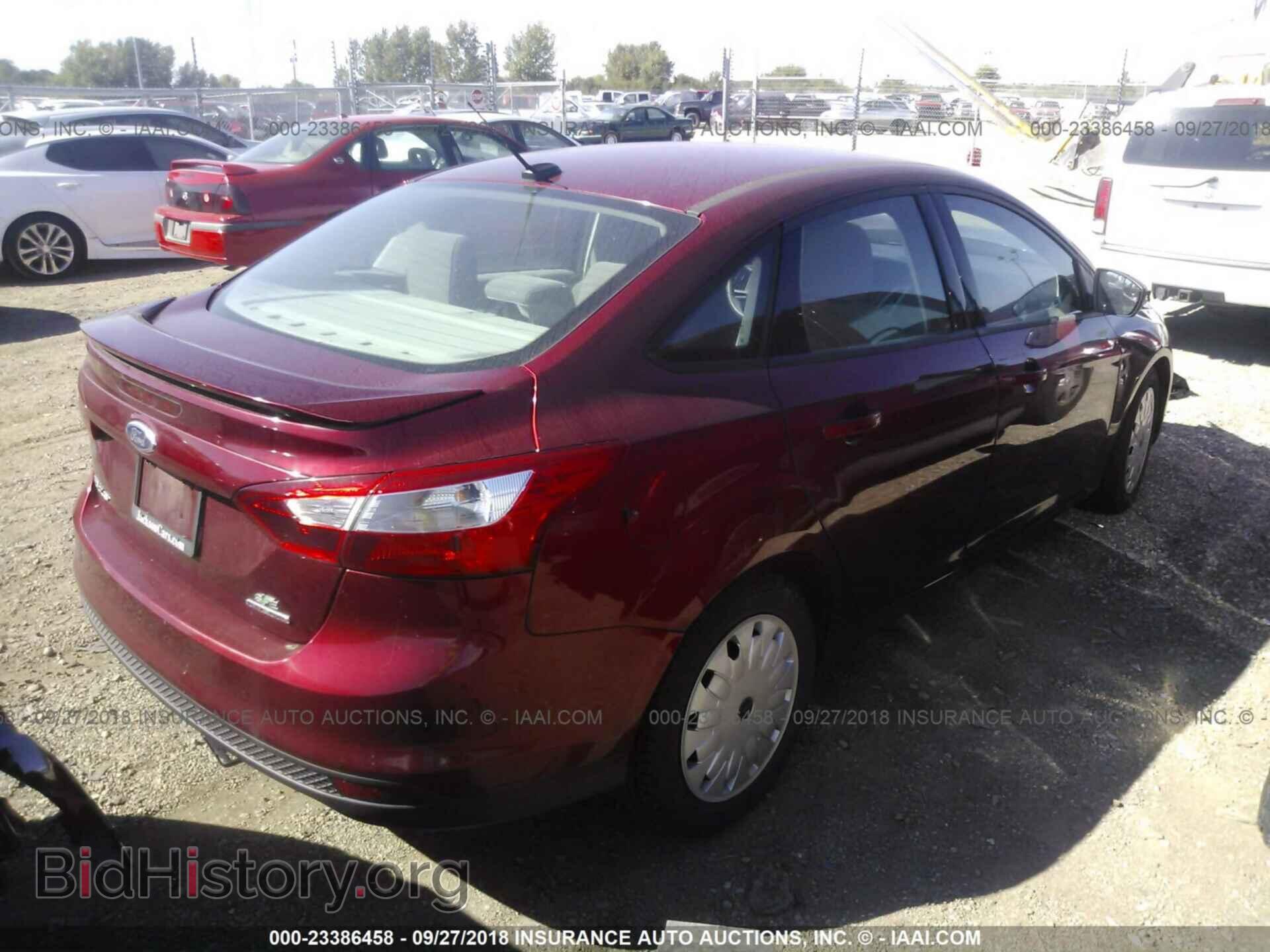 2013 Ford Focus - VIN: 1FADP3F2XDL260861 - Фото 4