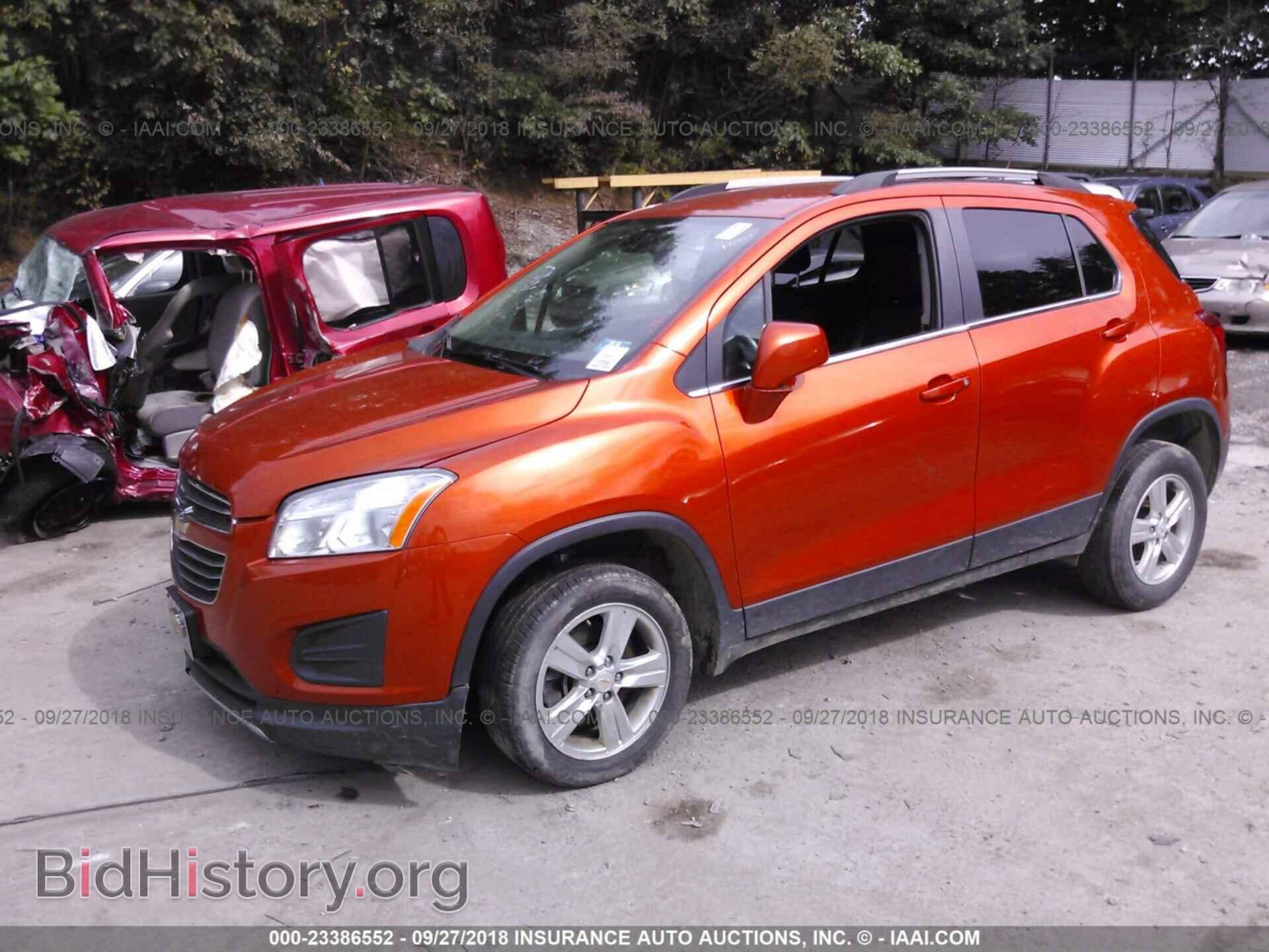 2015 Chevrolet Trax - VIN: KL7CJRSB5FB160690 - Photo 2