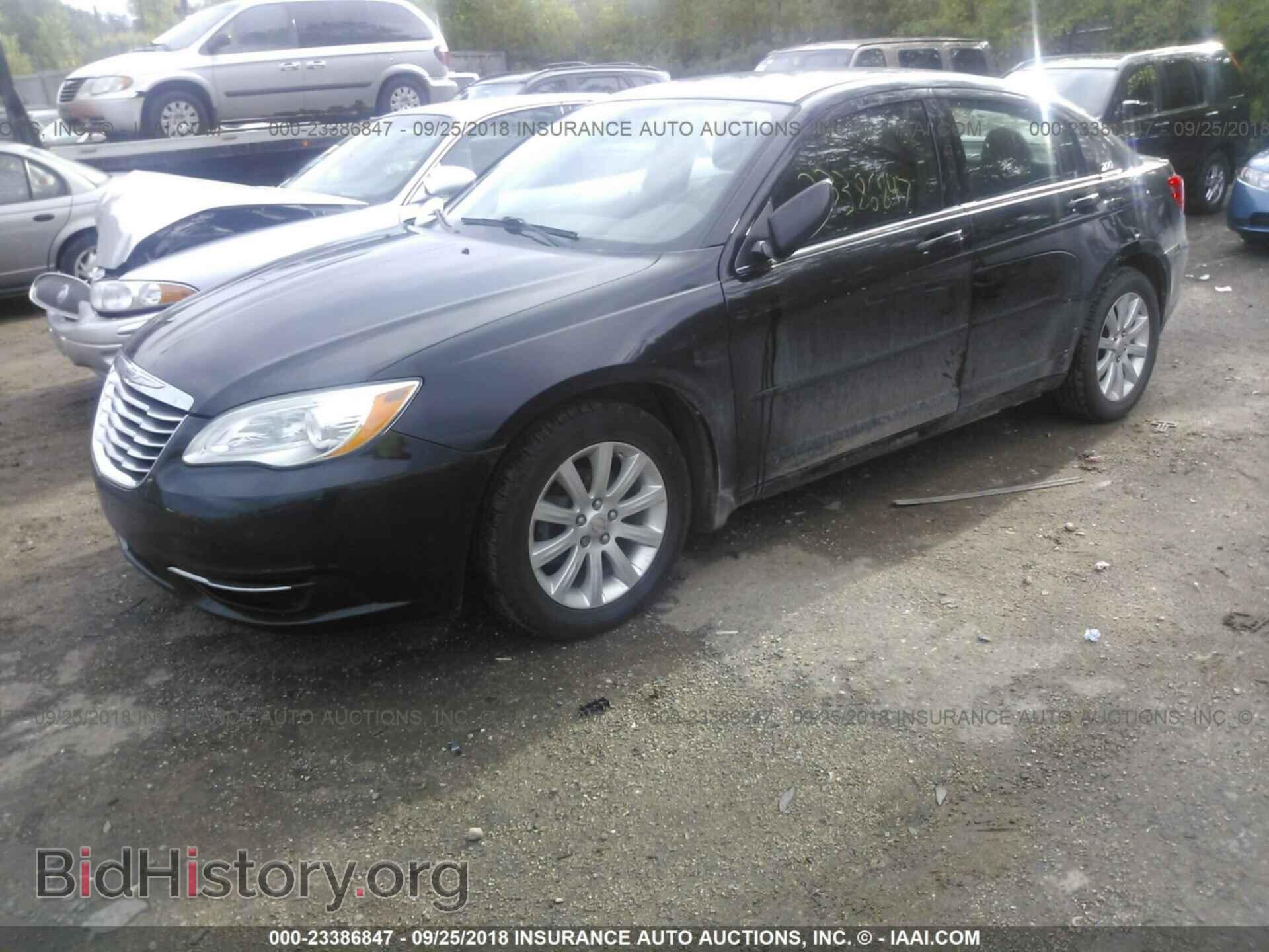 2013 CHRYSLER 200 - VIN: 1C3CCBBBXDN721728 - Photo 2