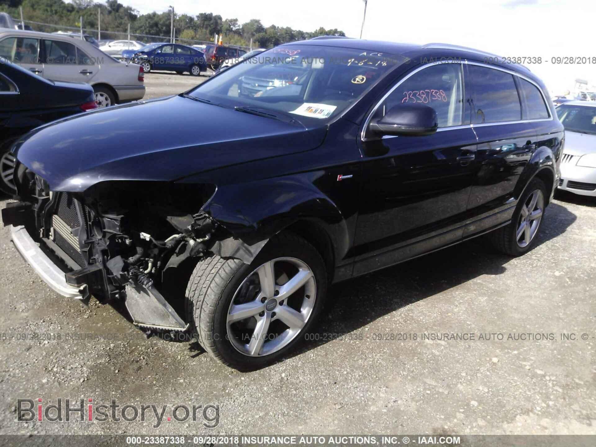 2011 Audi Q7 - VIN: WA1DGBFE9BD007711 - Фото 2