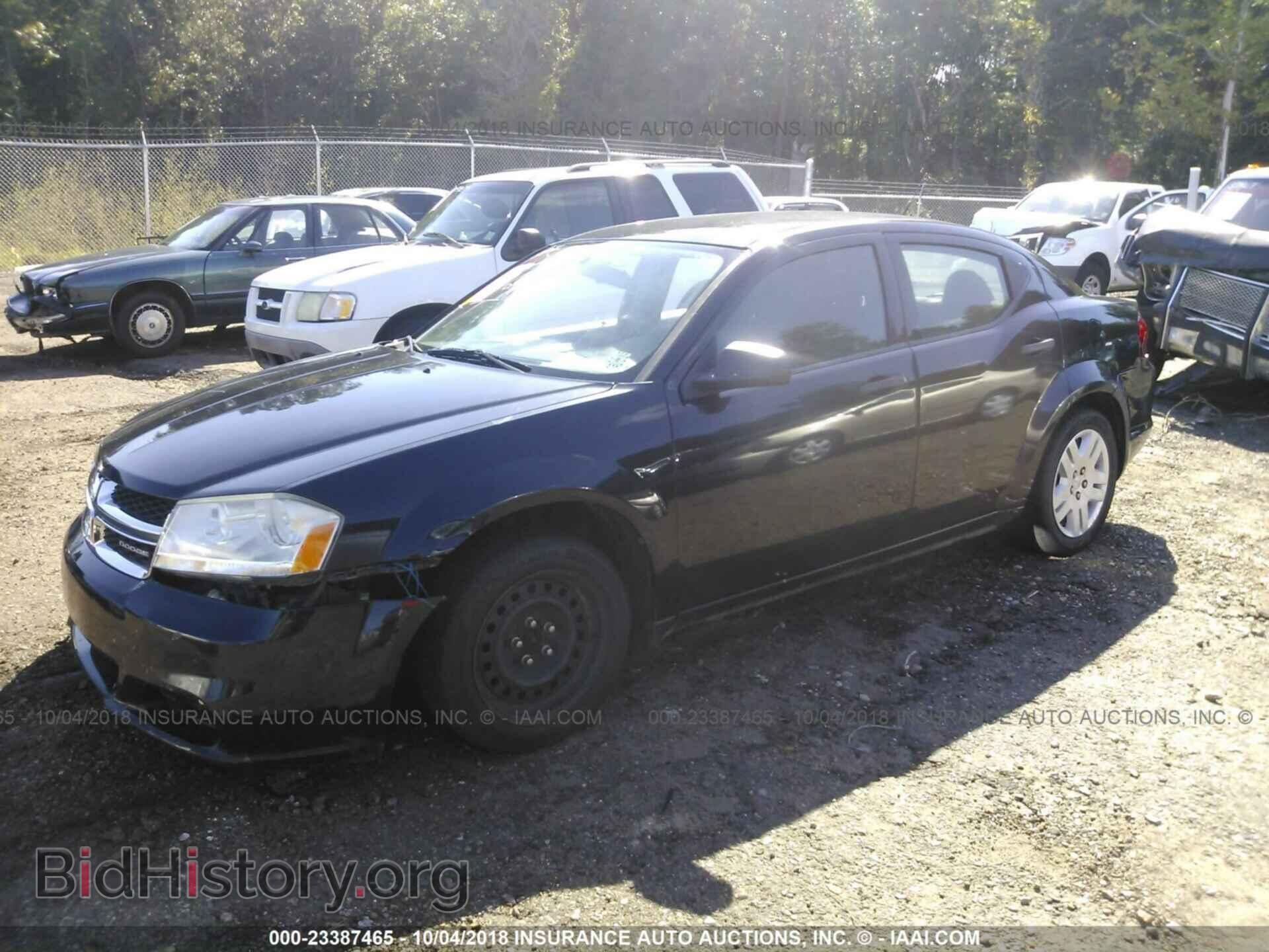 2011 Dodge Avenger - VIN: 1B3BD4FB6BN516996 - Фото 2